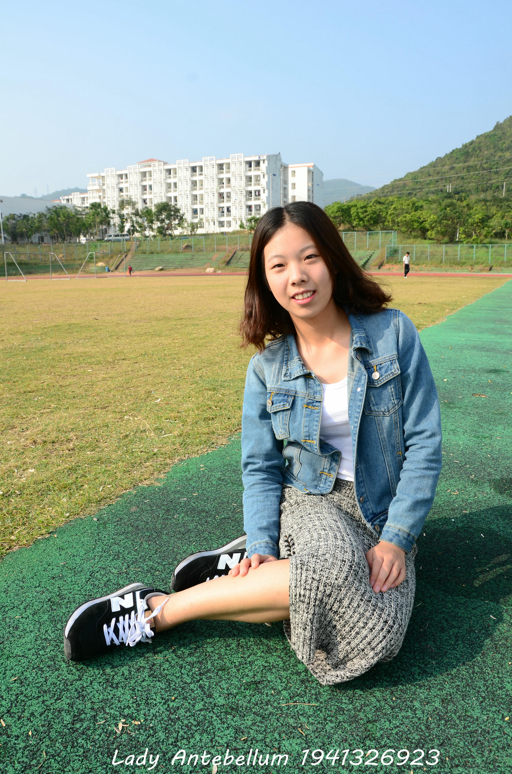 [战前女神] 恋足美腿棉袜女神级摄影套图 007 [89P-246MB]_第1集