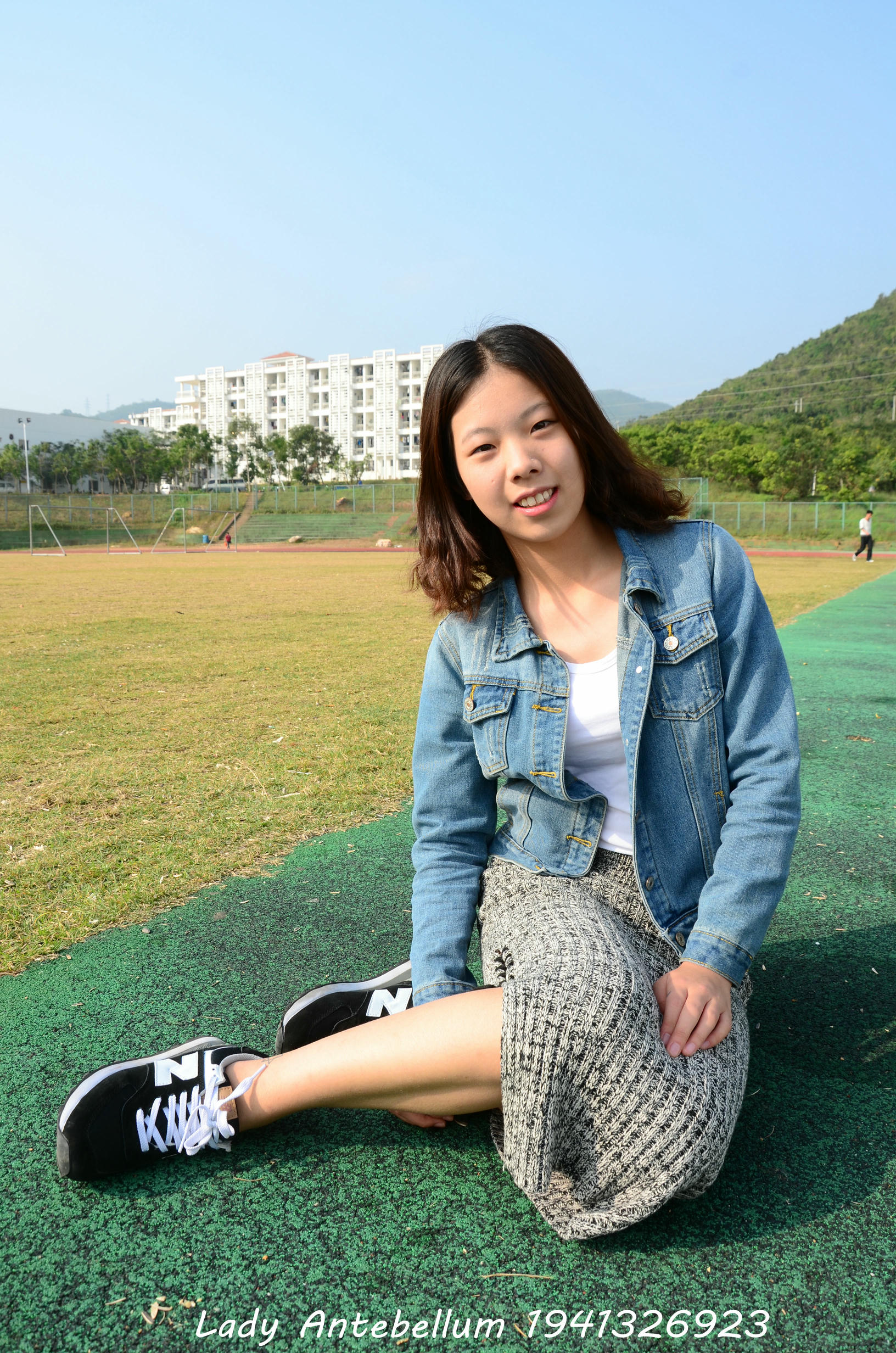 [战前女神] 恋足美腿棉袜女神级摄影套图 007 [89P-246MB]_第1集