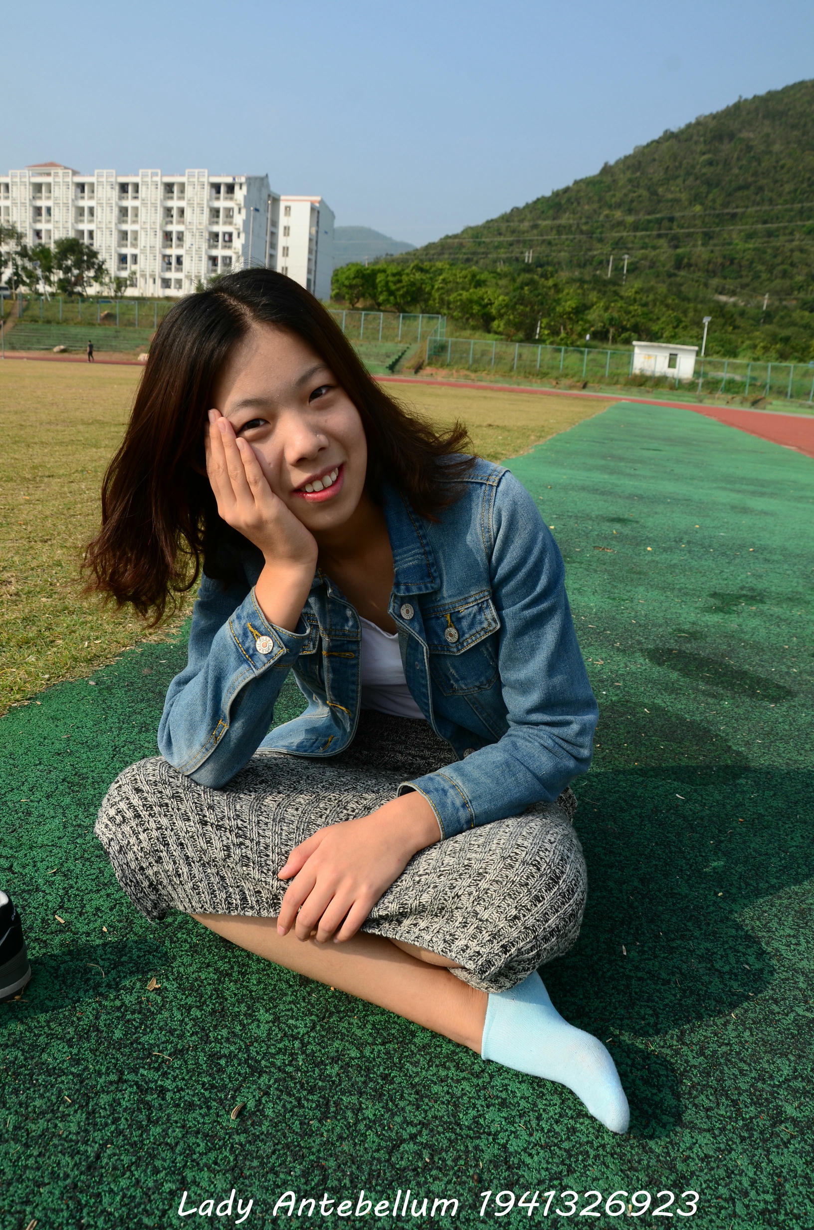 [战前女神] 恋足美腿棉袜女神级摄影套图 007 [89P-246MB]_第2集