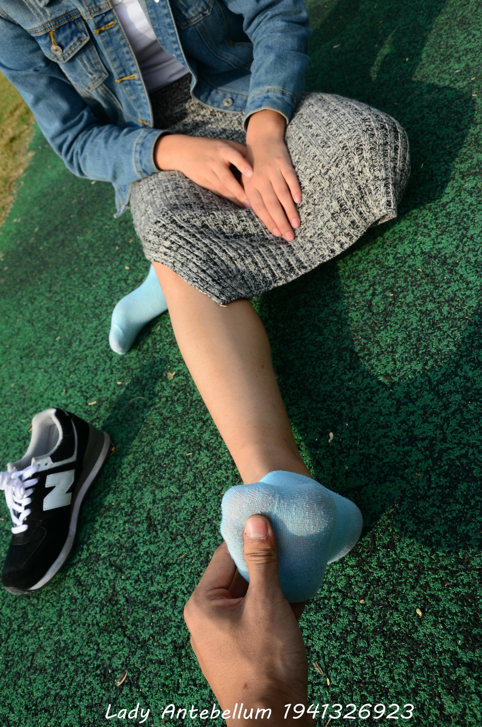 [战前女神] 恋足美腿棉袜女神级摄影套图 007 [89P-246MB]_第2集