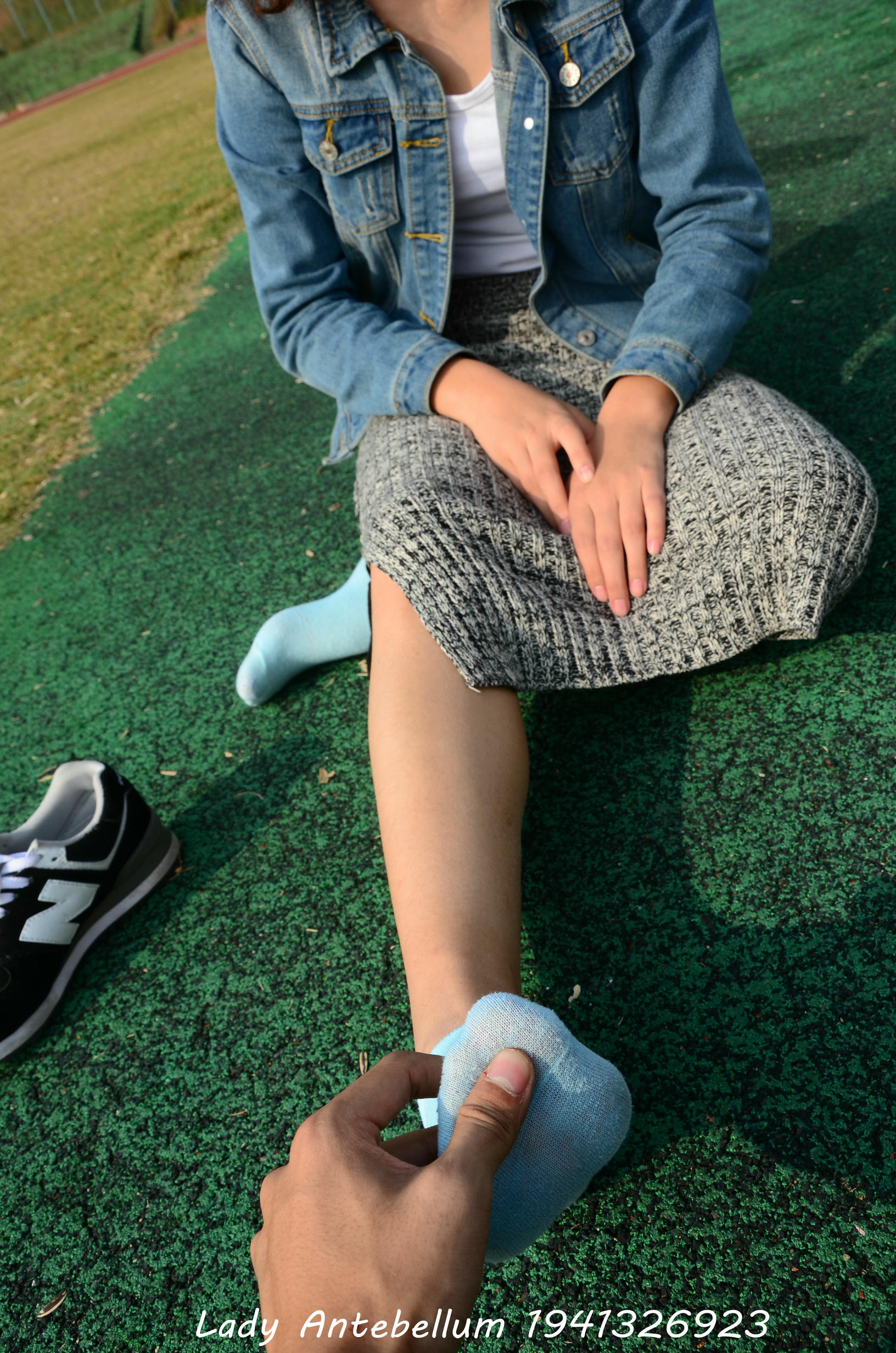 [战前女神] 恋足美腿棉袜女神级摄影套图 007 [89P-246MB]_第2集