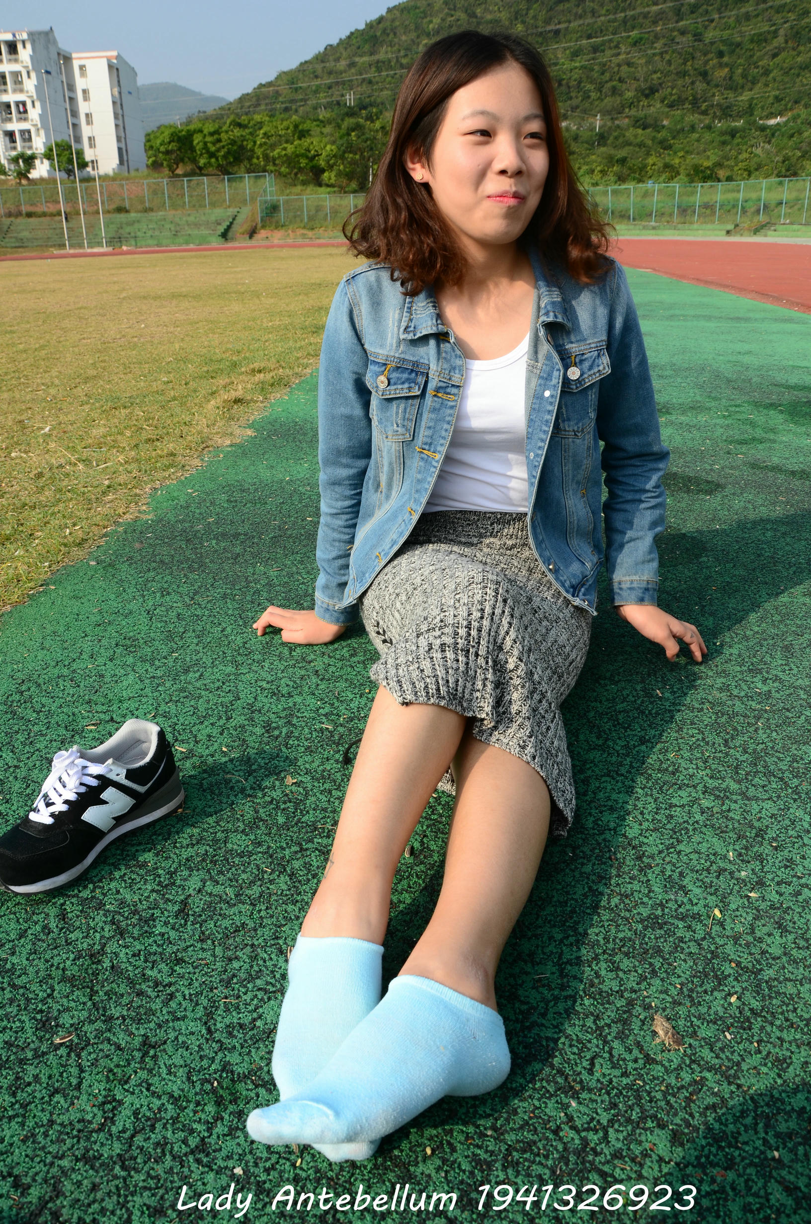 [战前女神] 恋足美腿棉袜女神级摄影套图 007 [89P-246MB]_第3集