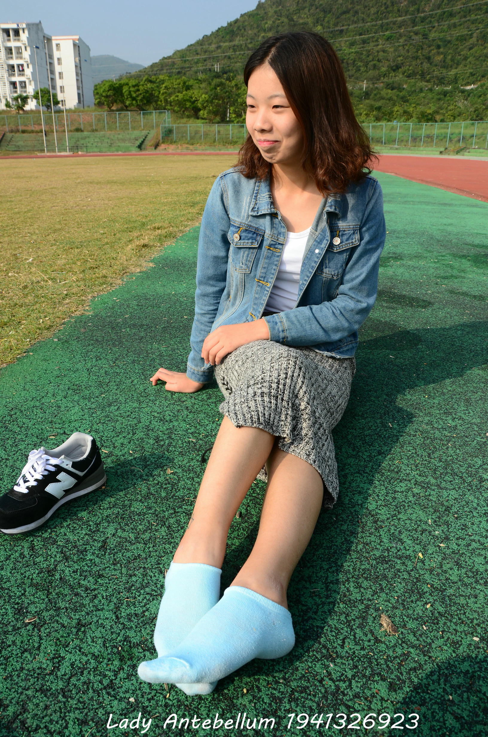 [战前女神] 恋足美腿棉袜女神级摄影套图 007 [89P-246MB]_第3集