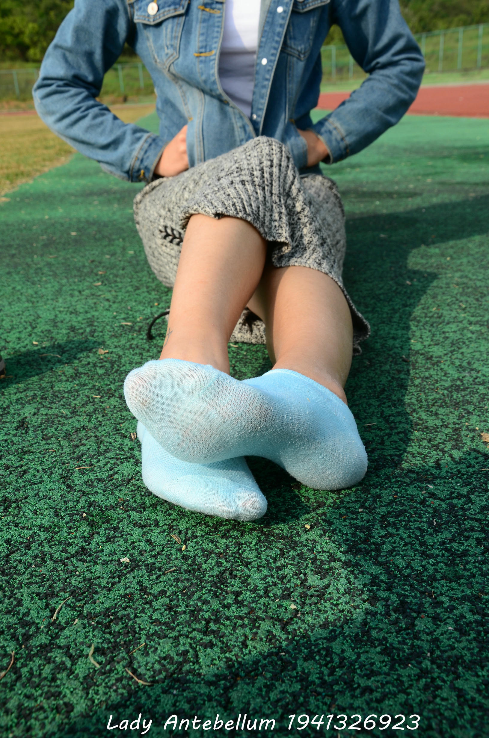 [战前女神] 恋足美腿棉袜女神级摄影套图 007 [89P-246MB]_第3集