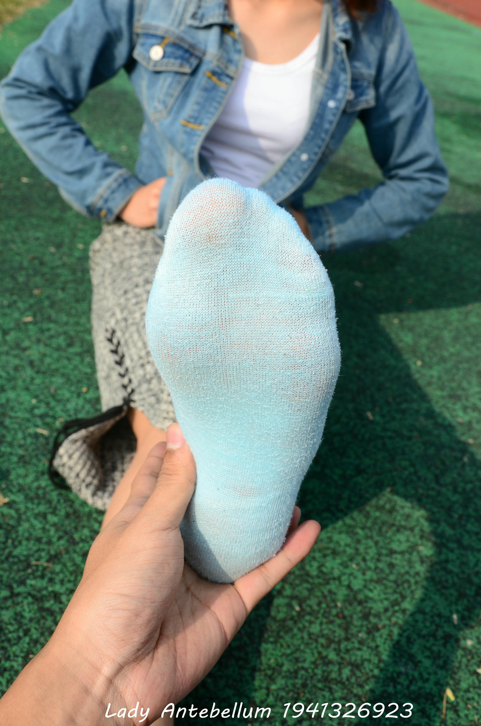 [战前女神] 恋足美腿棉袜女神级摄影套图 007 [89P-246MB]_第3集