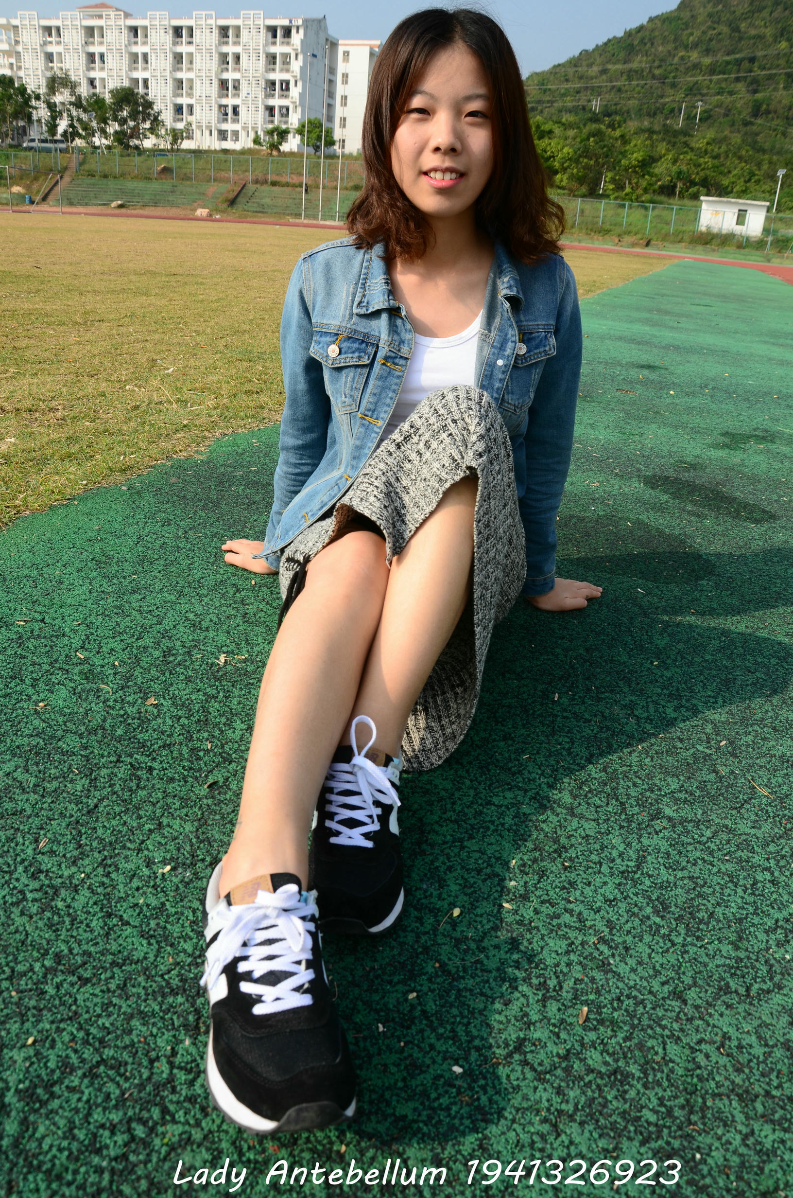 [战前女神] 恋足美腿棉袜女神级摄影套图 007 [89P-246MB]_第1集