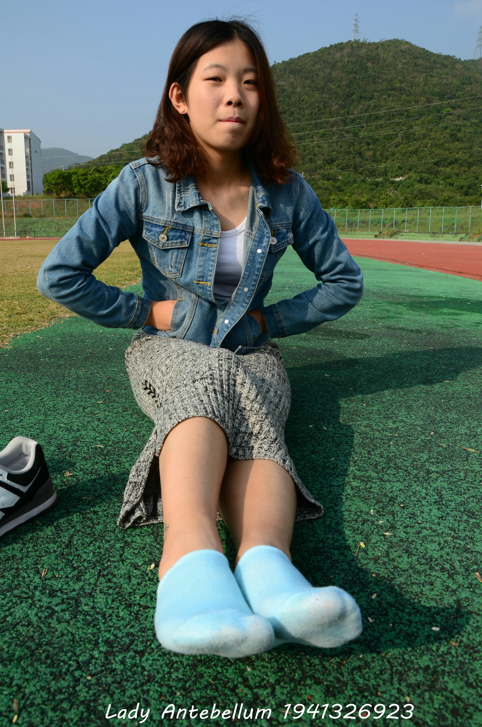 [战前女神] 恋足美腿棉袜女神级摄影套图 007 [89P-246MB]_第3集