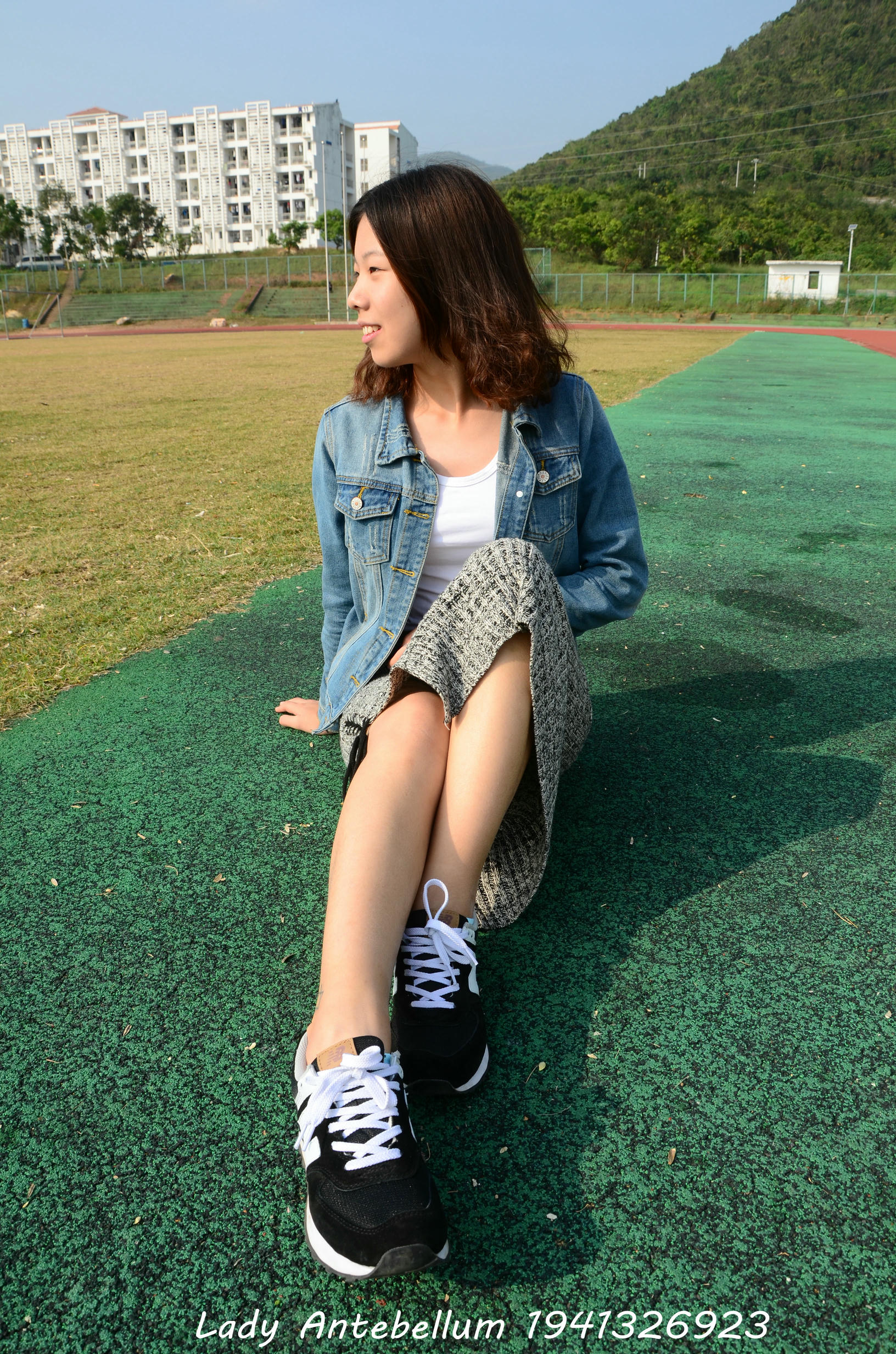 [战前女神] 恋足美腿棉袜女神级摄影套图 007 [89P-246MB]_第1集