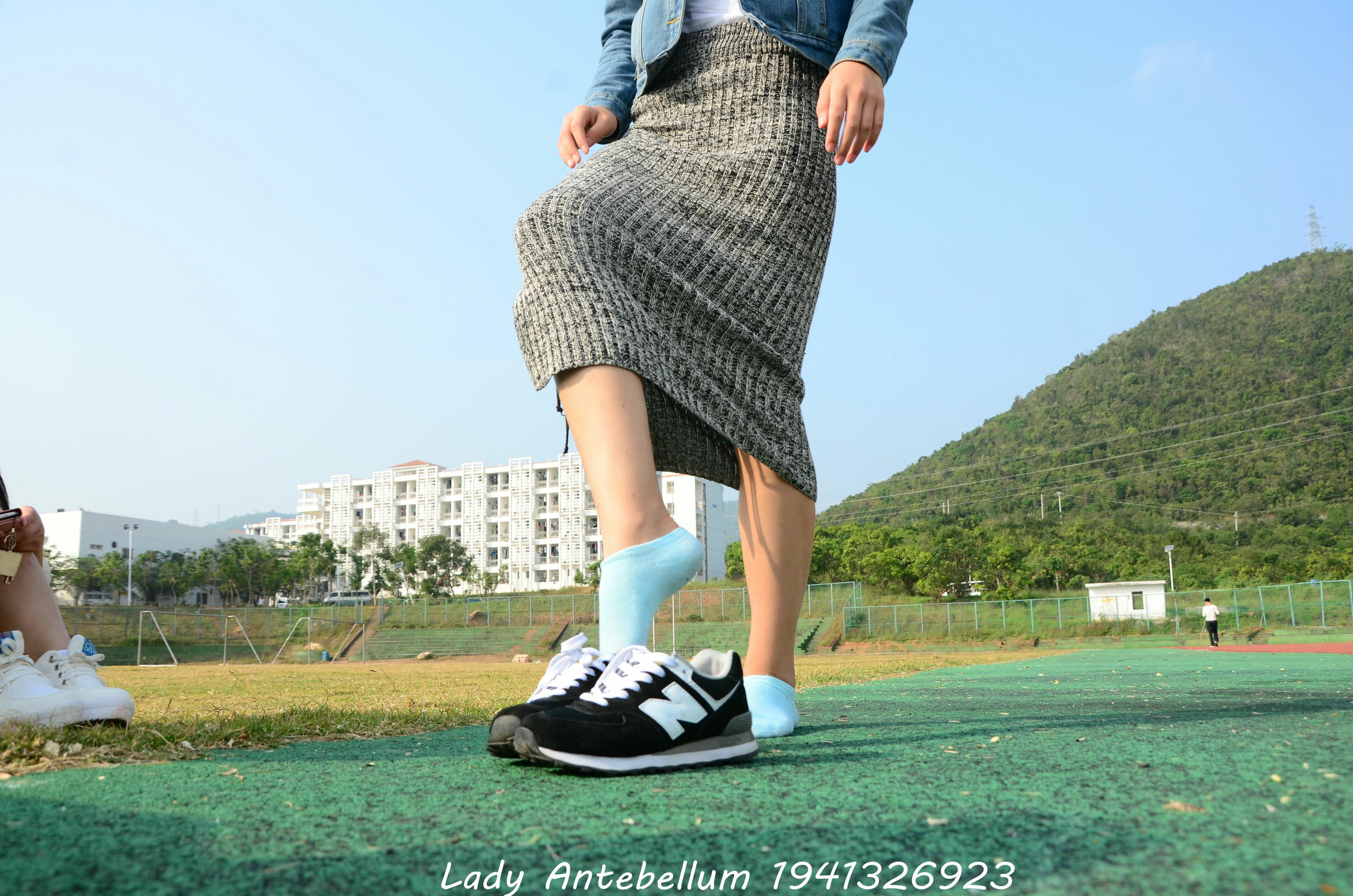 [战前女神] 恋足美腿棉袜女神级摄影套图 007 [89P-246MB]_第5集