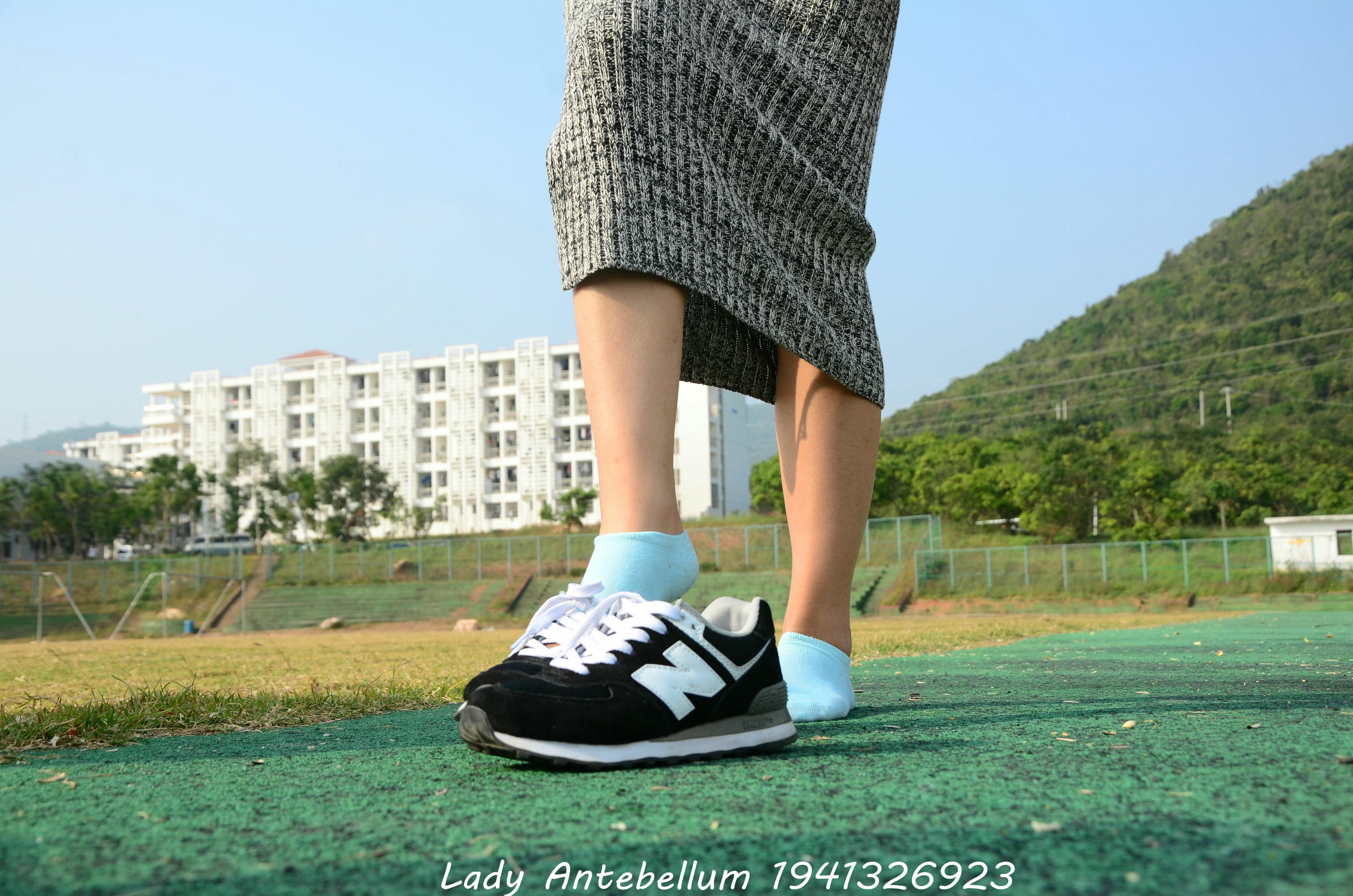 [战前女神] 恋足美腿棉袜女神级摄影套图 007 [89P-246MB]_第5集