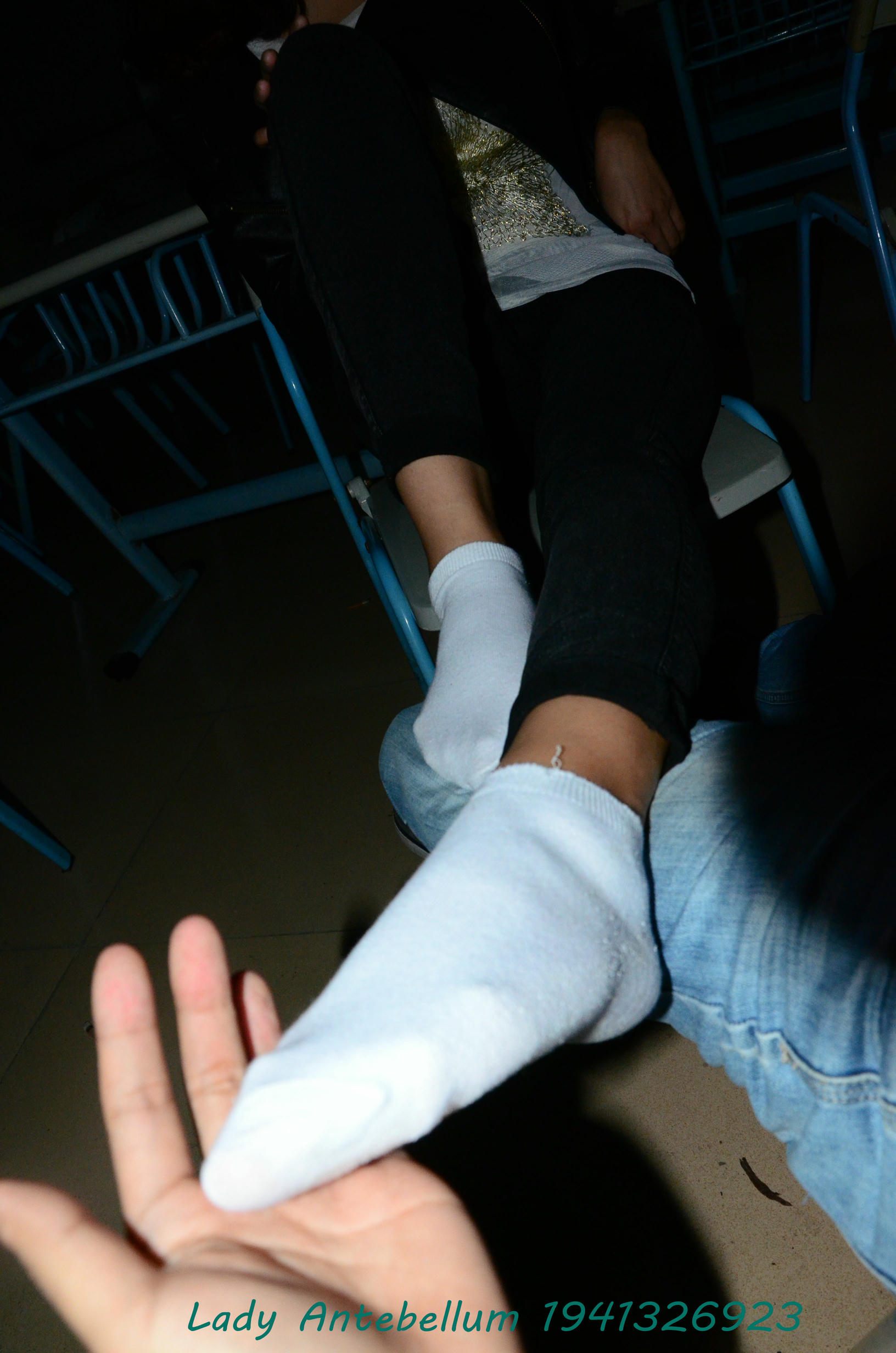 [战前女神] 恋足美腿棉袜女神级摄影套图 070 [82P-139MB]_第4集