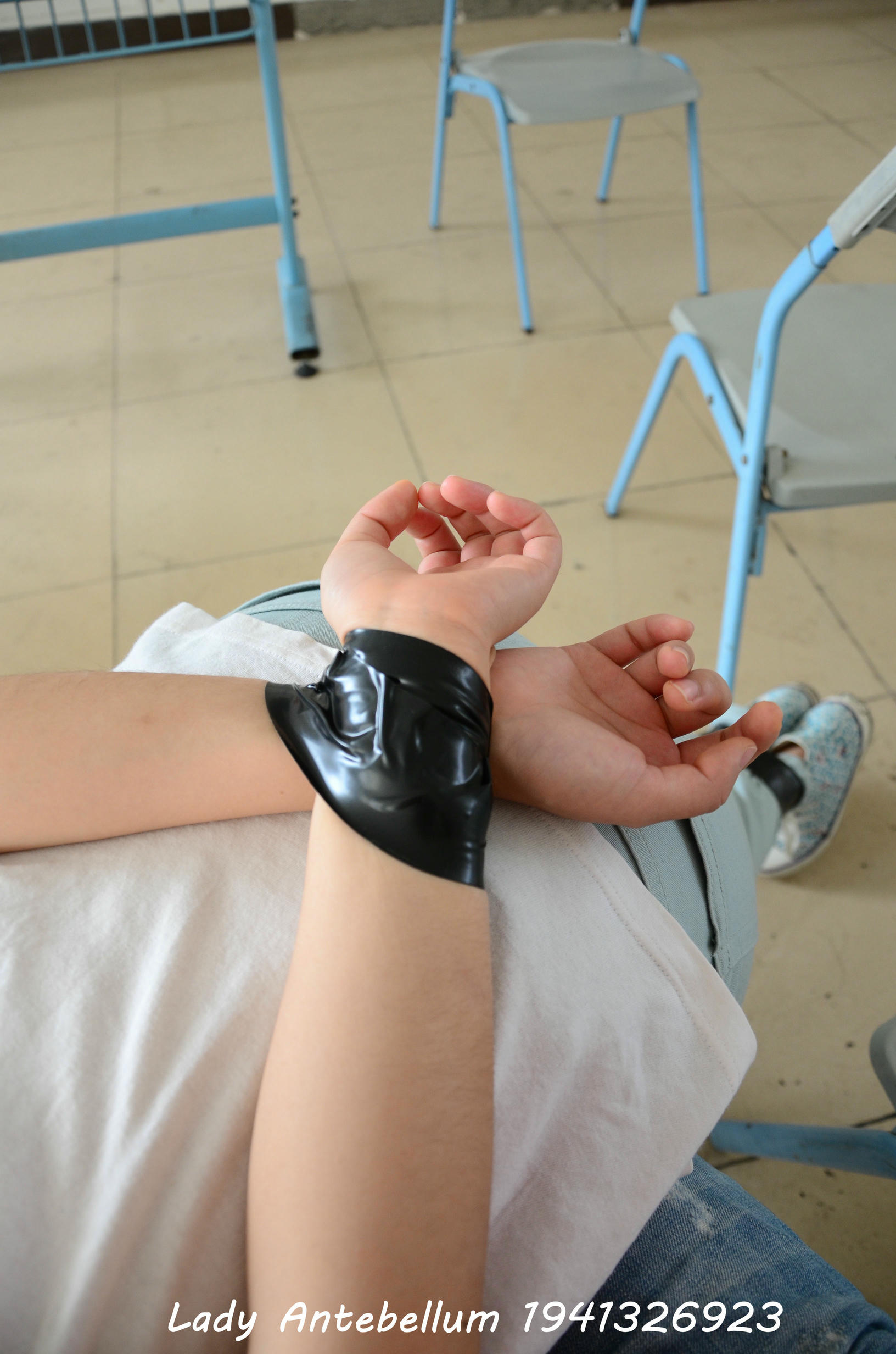 [战前女神] 恋足美腿棉袜女神级摄影套图 071 [92P-129MB]_第1集