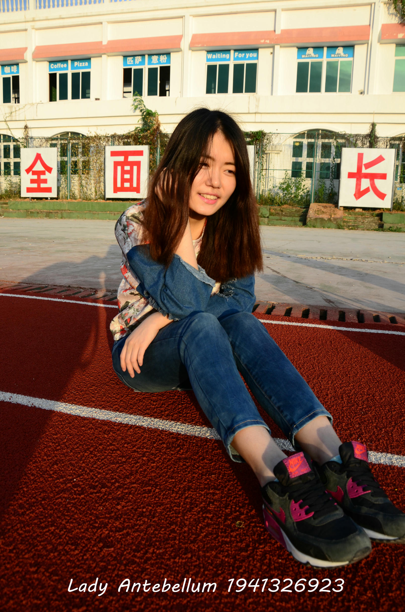 [战前女神] 恋足美腿棉袜女神级摄影套图 072 [72P-150MB]_第1集