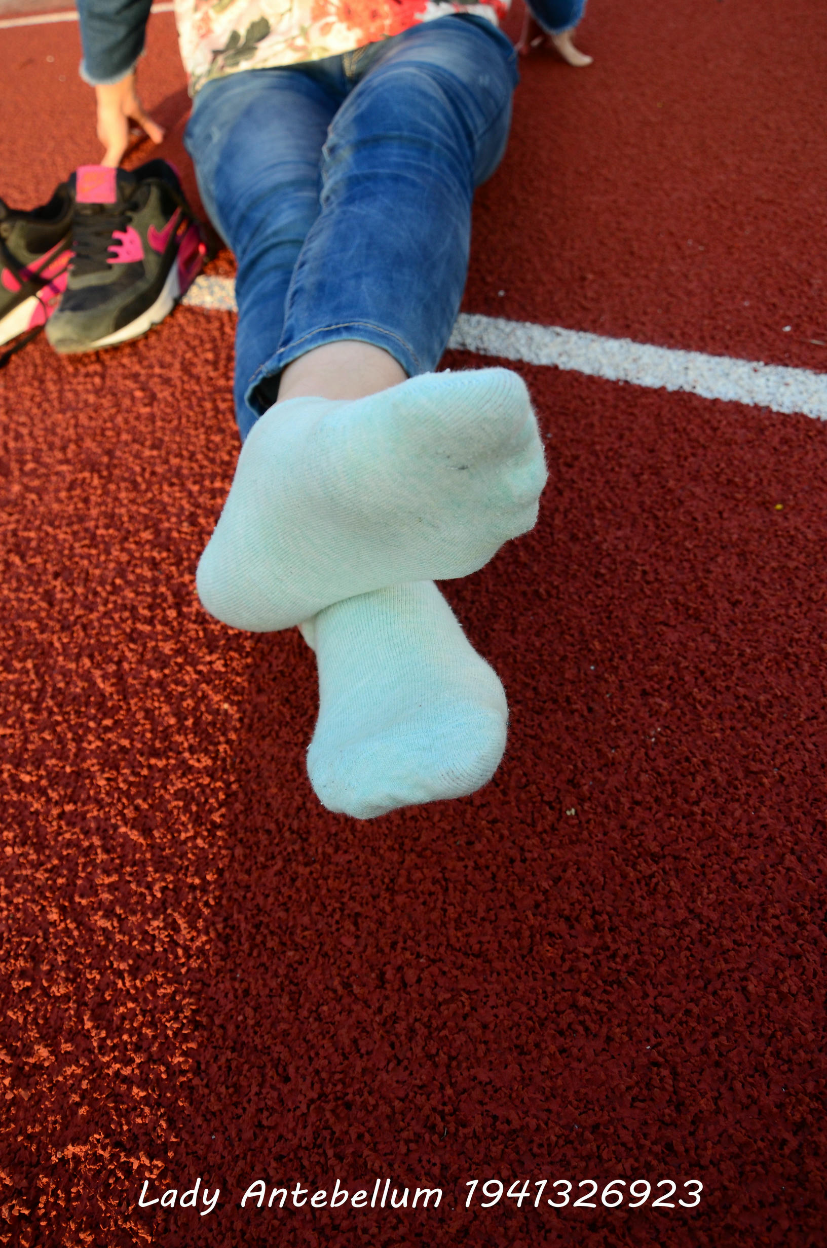 [战前女神] 恋足美腿棉袜女神级摄影套图 072 [72P-150MB]_第2集