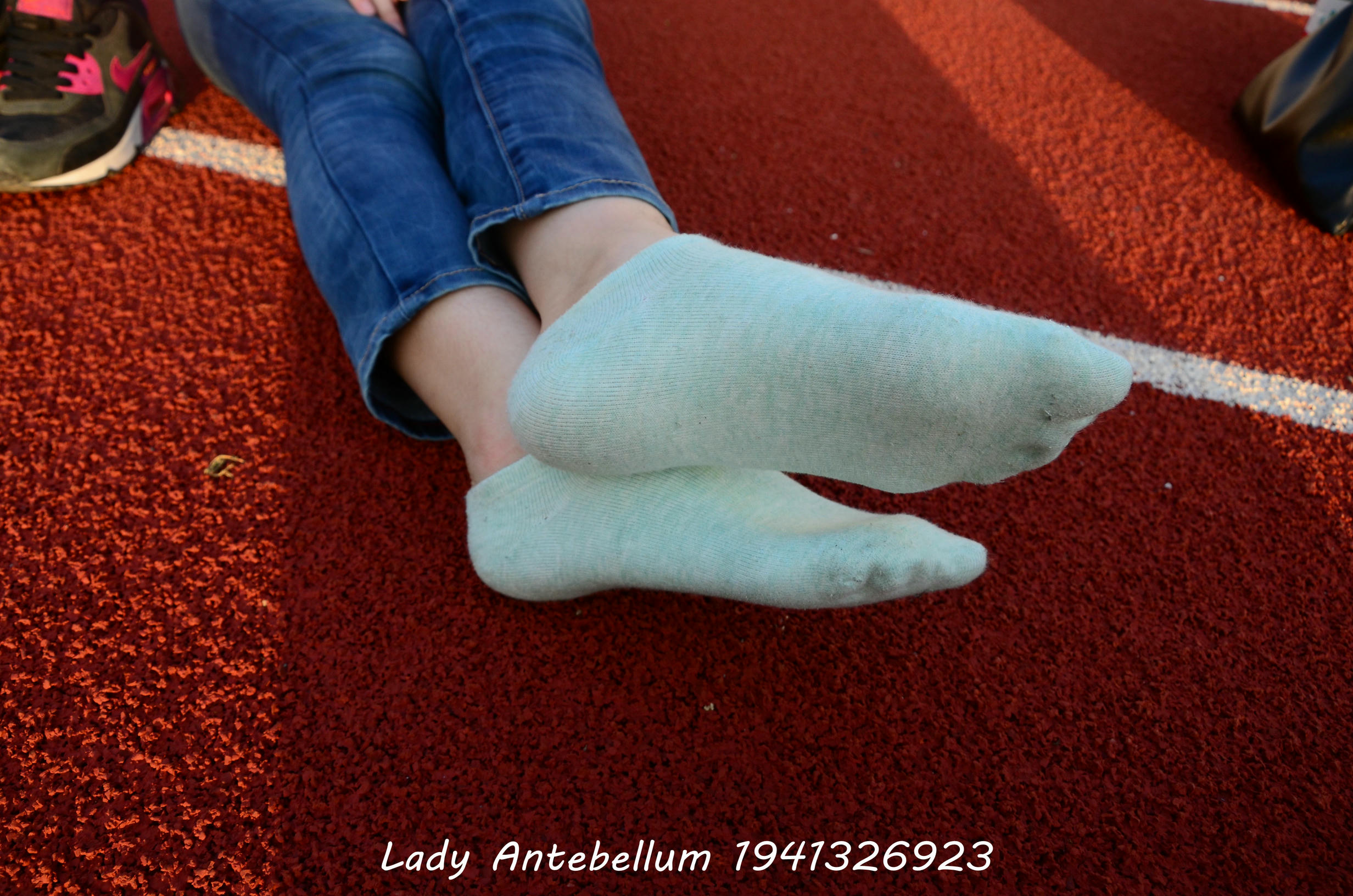 [战前女神] 恋足美腿棉袜女神级摄影套图 072 [72P-150MB]_第2集