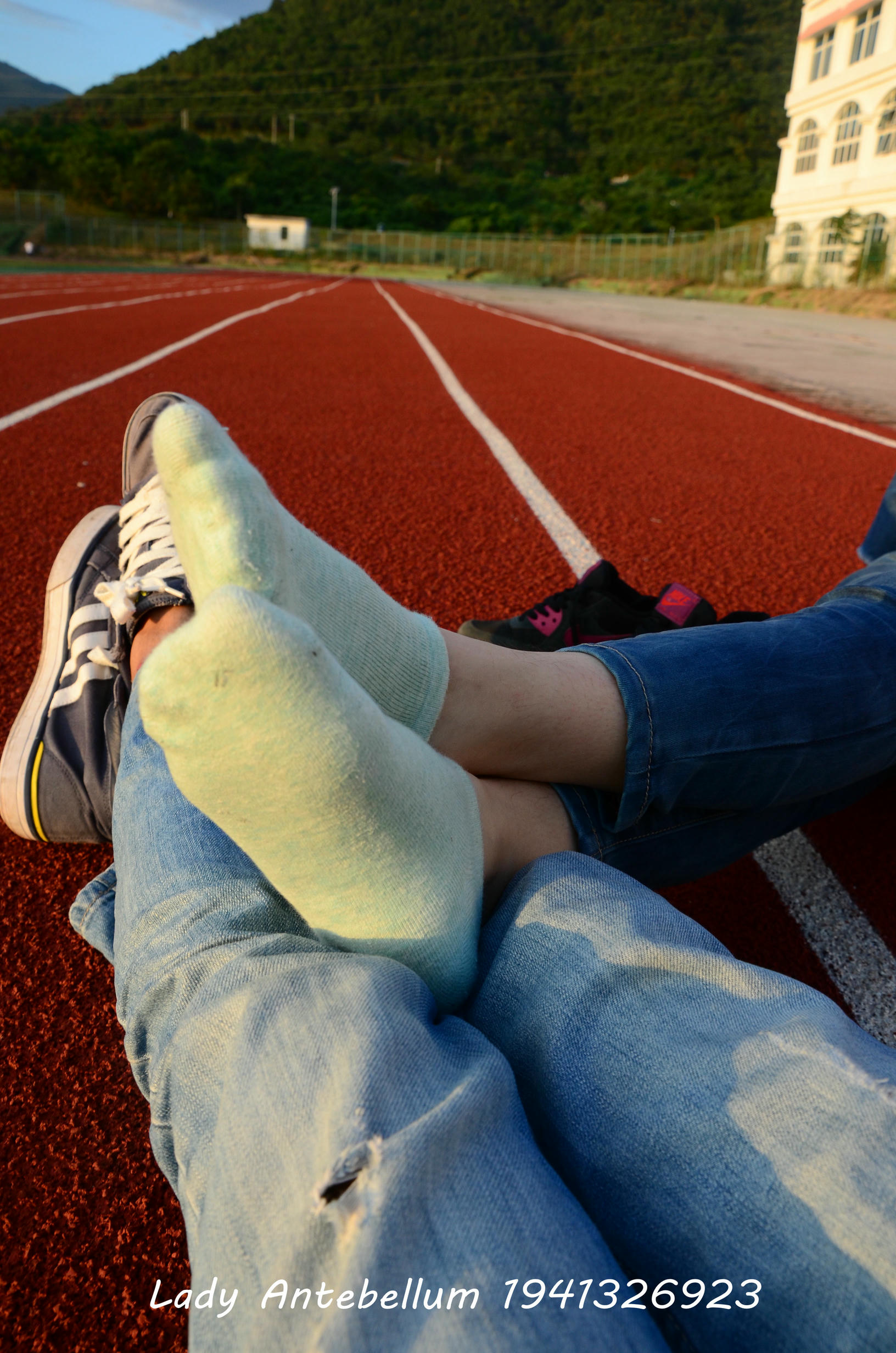 [战前女神] 恋足美腿棉袜女神级摄影套图 072 [72P-150MB]_第2集