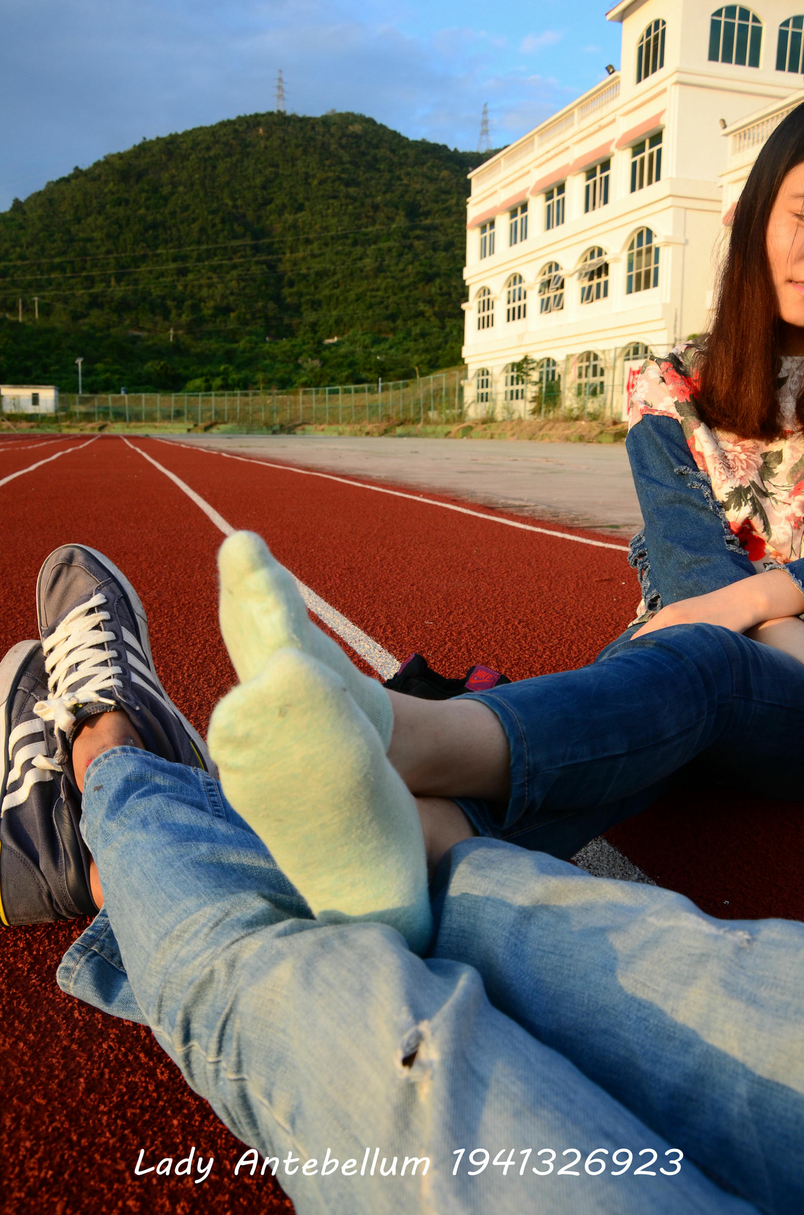 [战前女神] 恋足美腿棉袜女神级摄影套图 072 [72P-150MB]_第2集