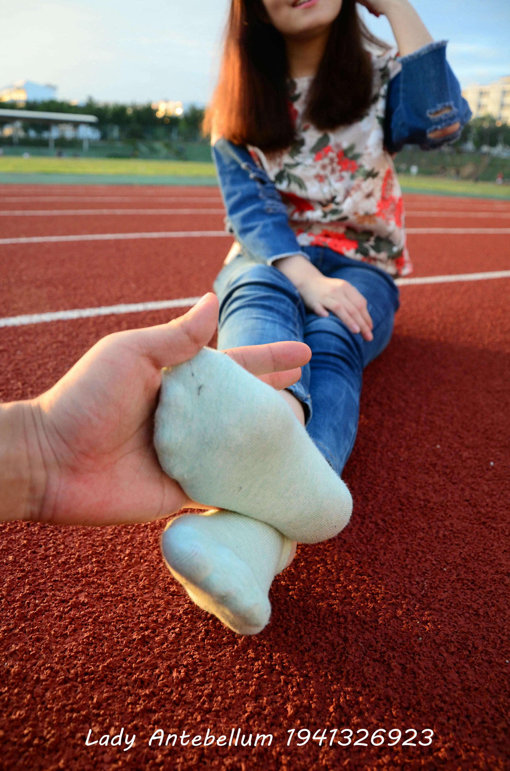 [战前女神] 恋足美腿棉袜女神级摄影套图 072 [72P-150MB]_第3集