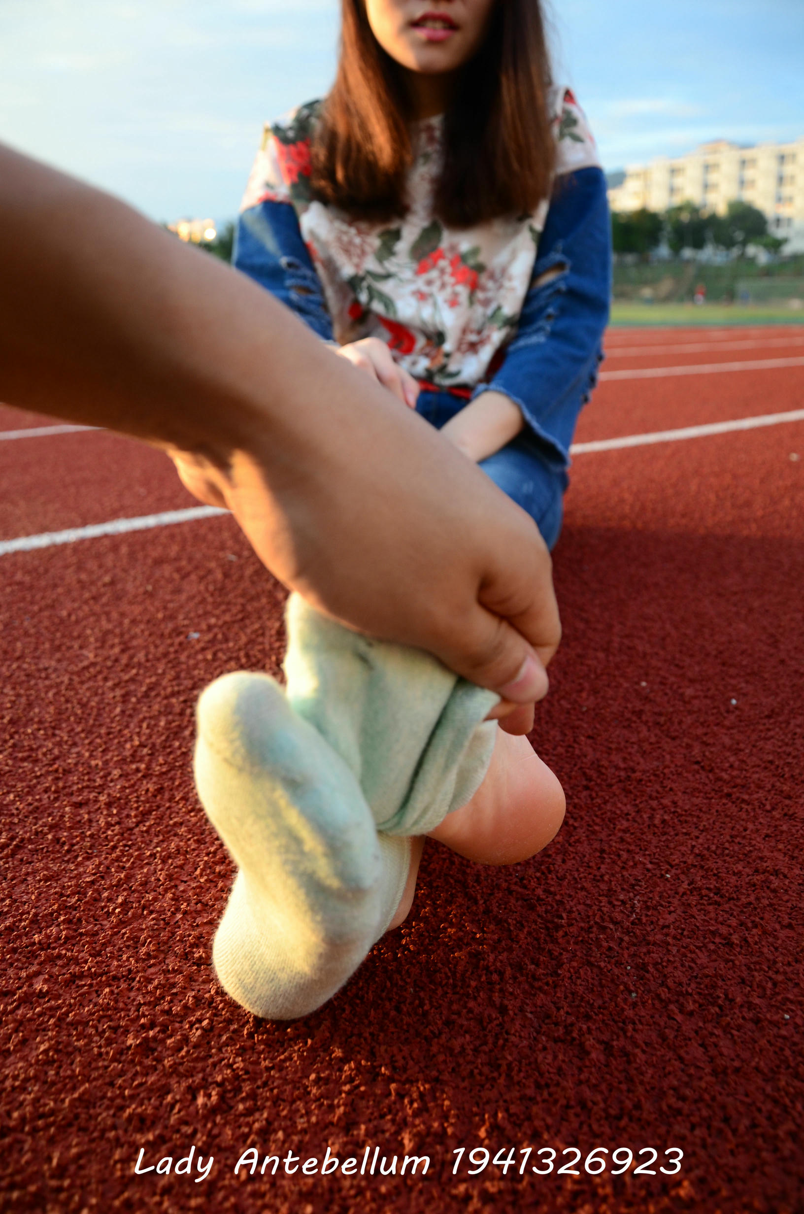 [战前女神] 恋足美腿棉袜女神级摄影套图 072 [72P-150MB]_第3集