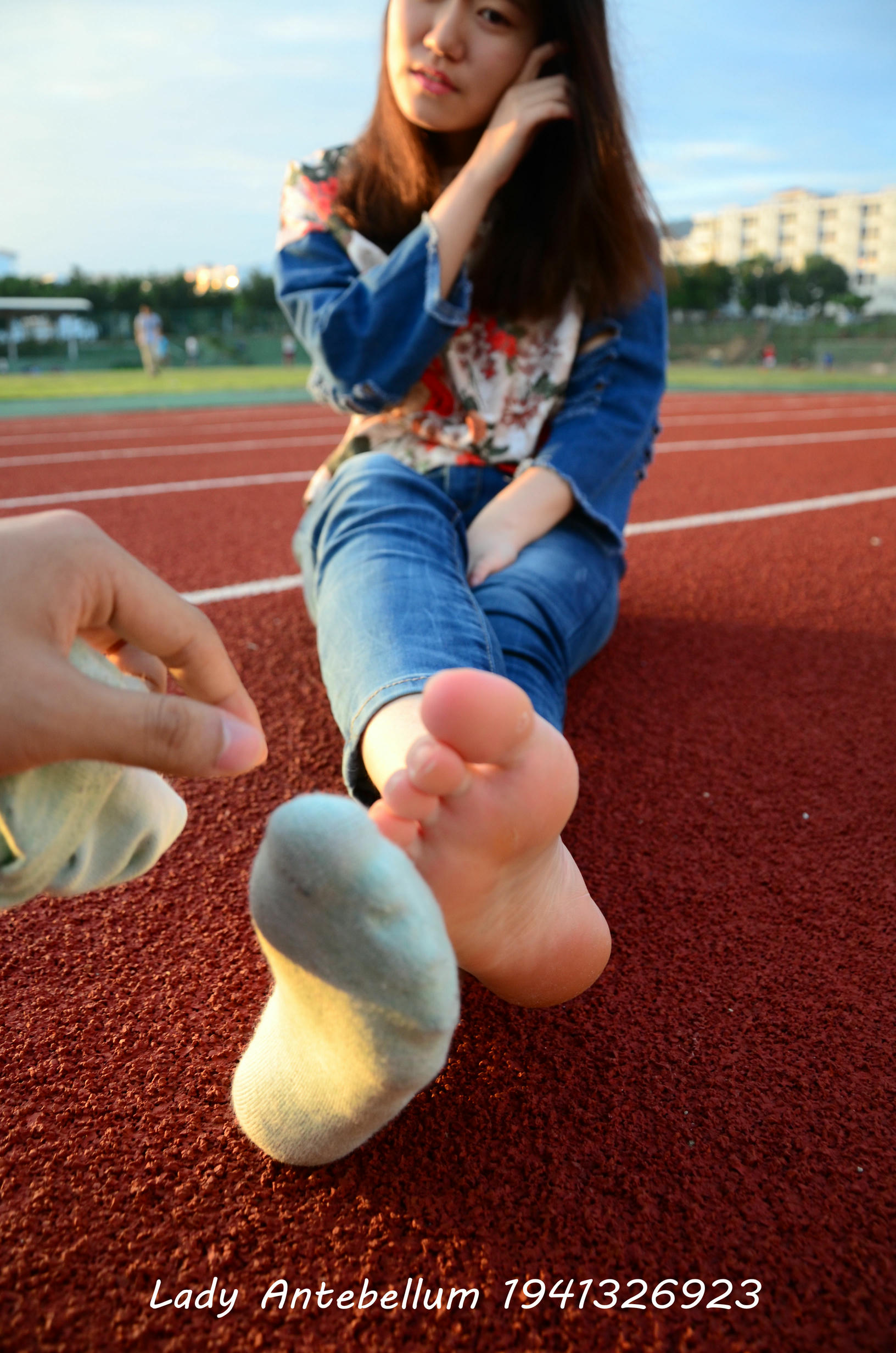 [战前女神] 恋足美腿棉袜女神级摄影套图 072 [72P-150MB]_第3集