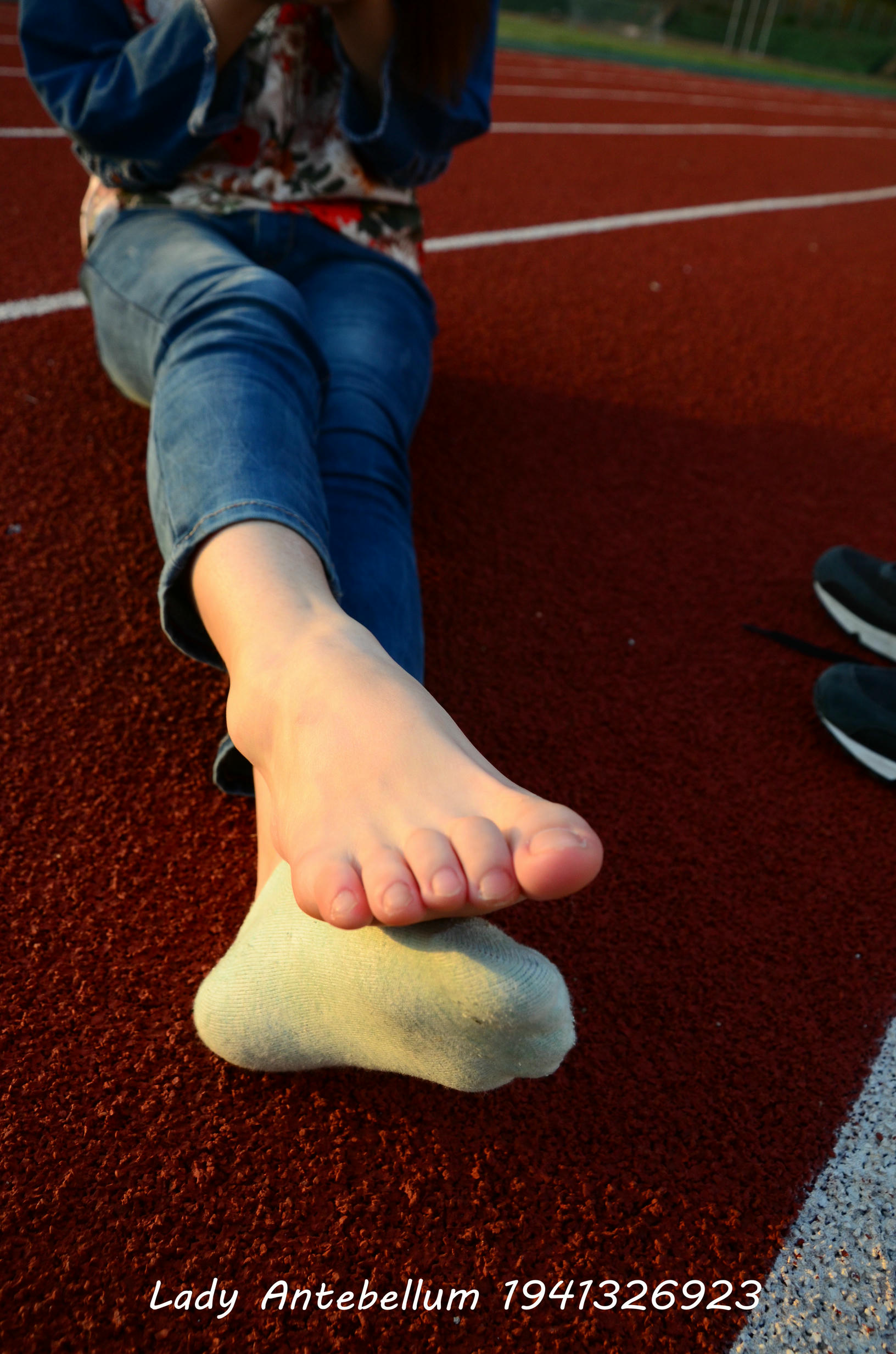 [战前女神] 恋足美腿棉袜女神级摄影套图 072 [72P-150MB]_第4集