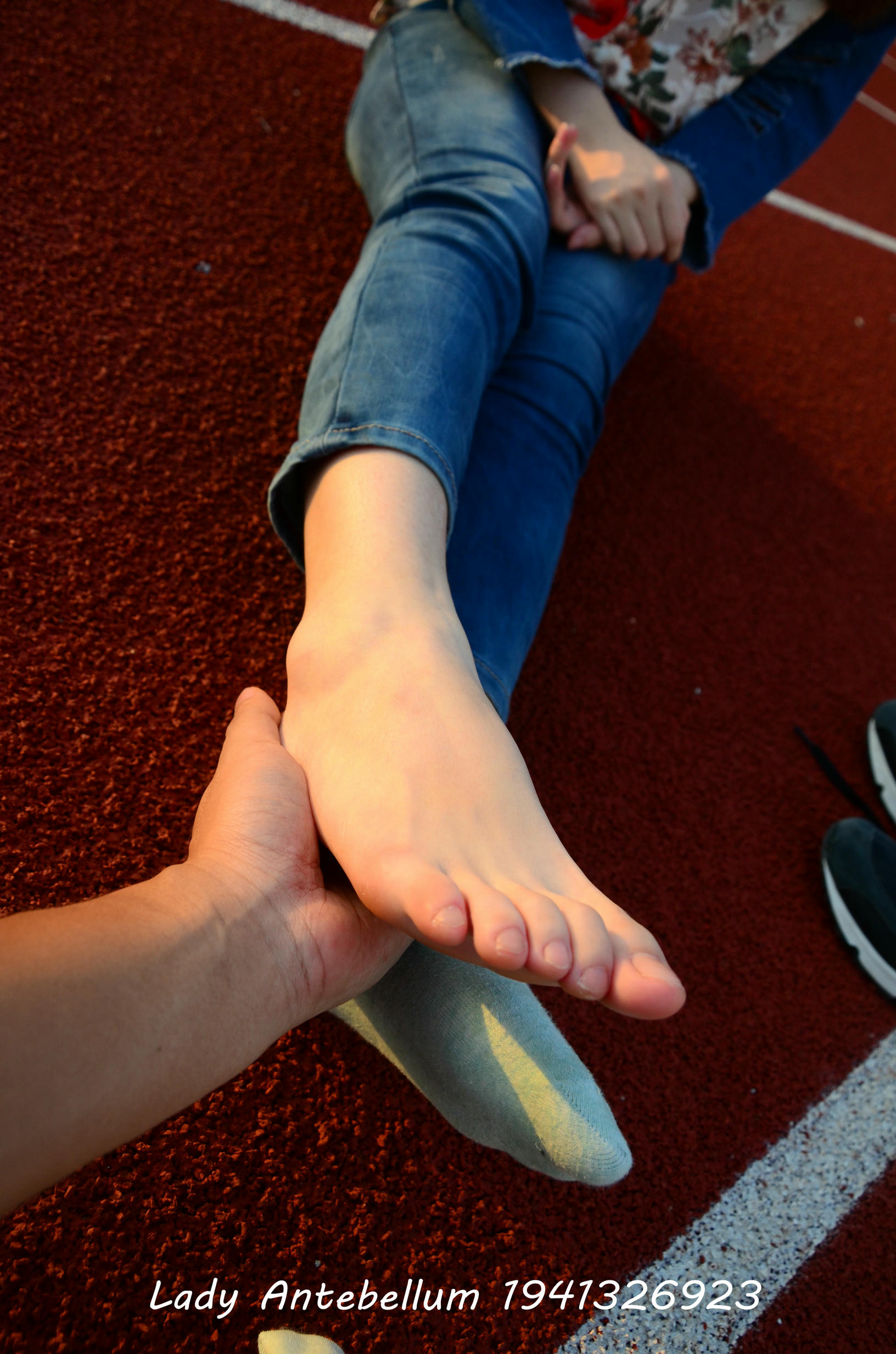 [战前女神] 恋足美腿棉袜女神级摄影套图 072 [72P-150MB]_第4集