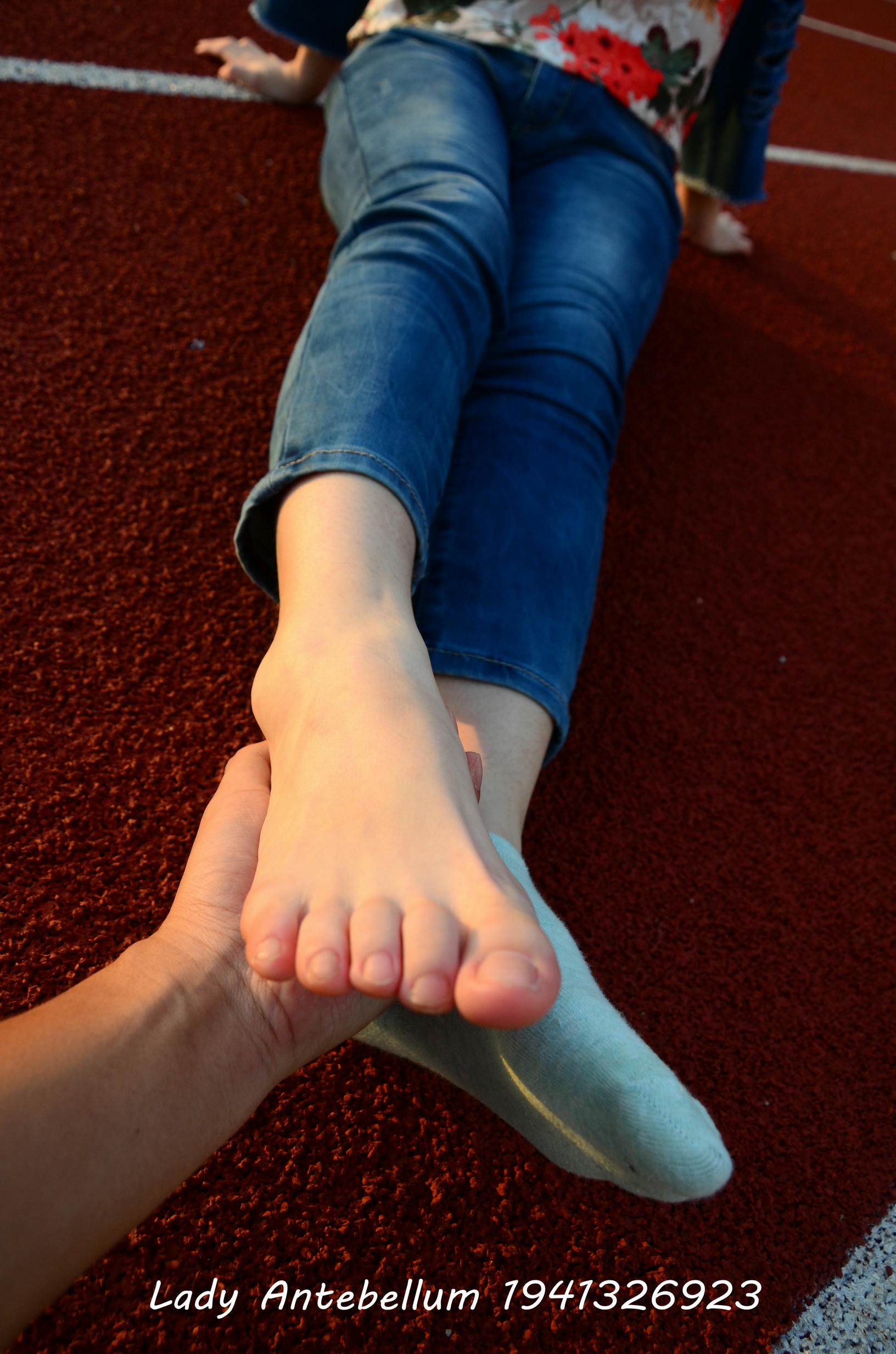 [战前女神] 恋足美腿棉袜女神级摄影套图 072 [72P-150MB]_第4集