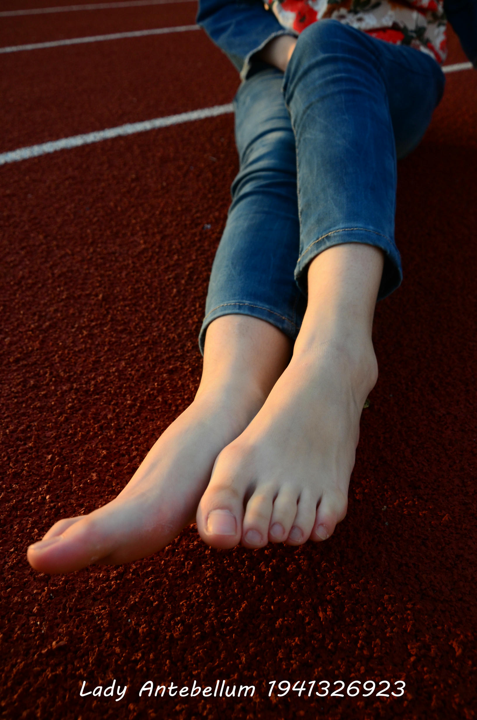 [战前女神] 恋足美腿棉袜女神级摄影套图 072 [72P-150MB]_第4集