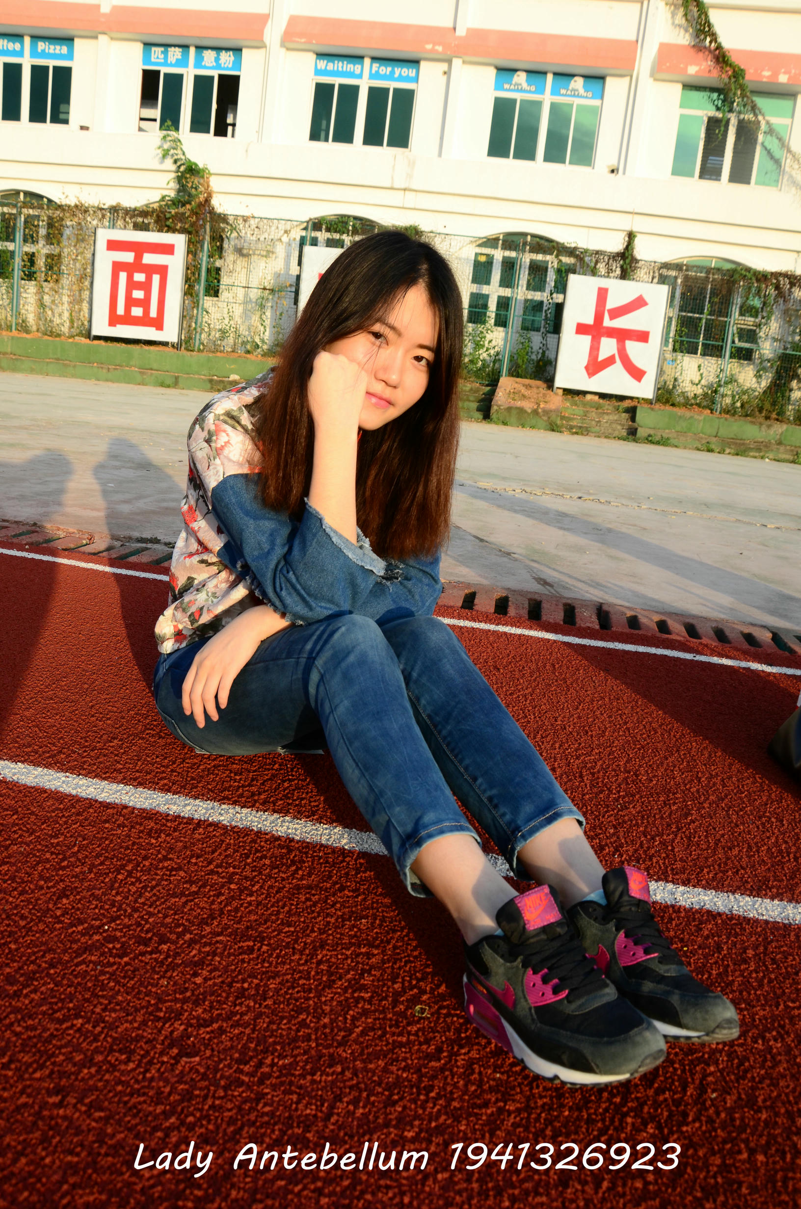 [战前女神] 恋足美腿棉袜女神级摄影套图 072 [72P-150MB]_第1集