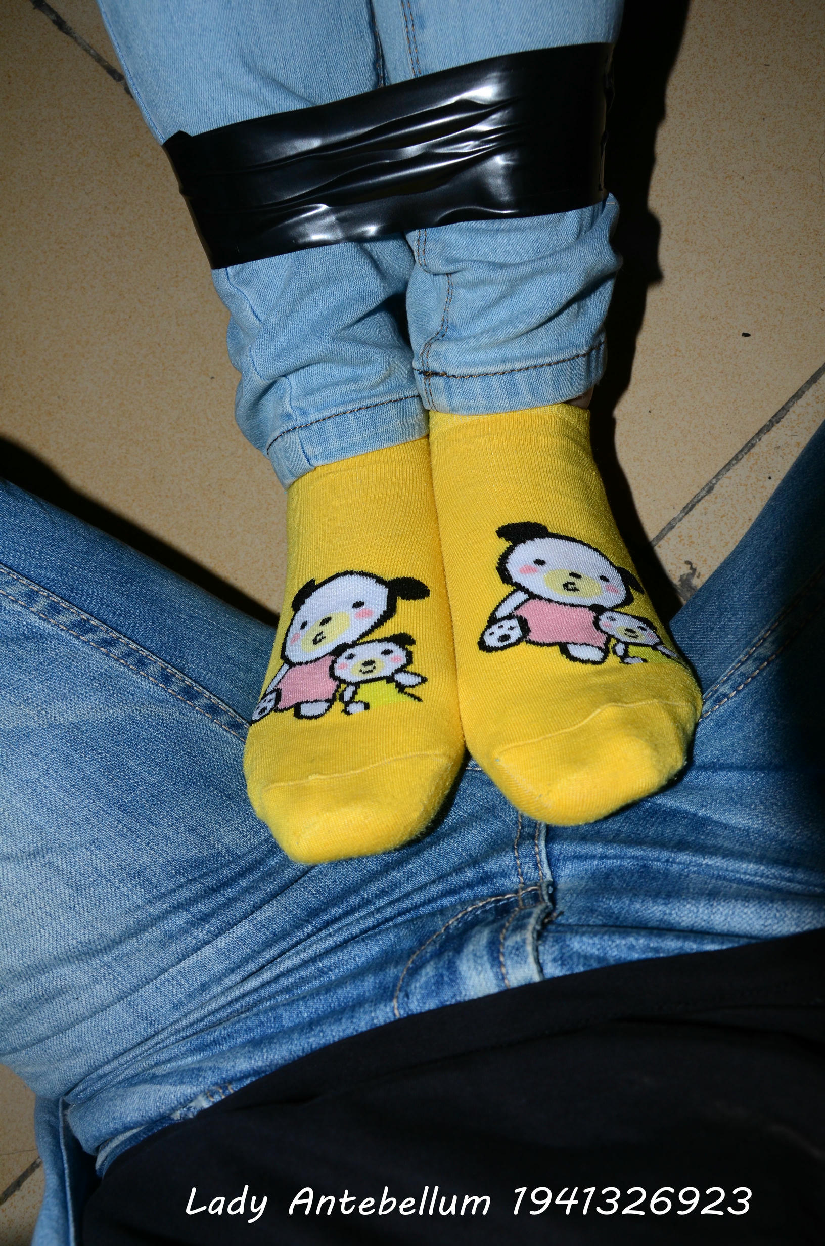 [战前女神] 恋足美腿棉袜女神级摄影套图 073 [71P-150MB]_第2集