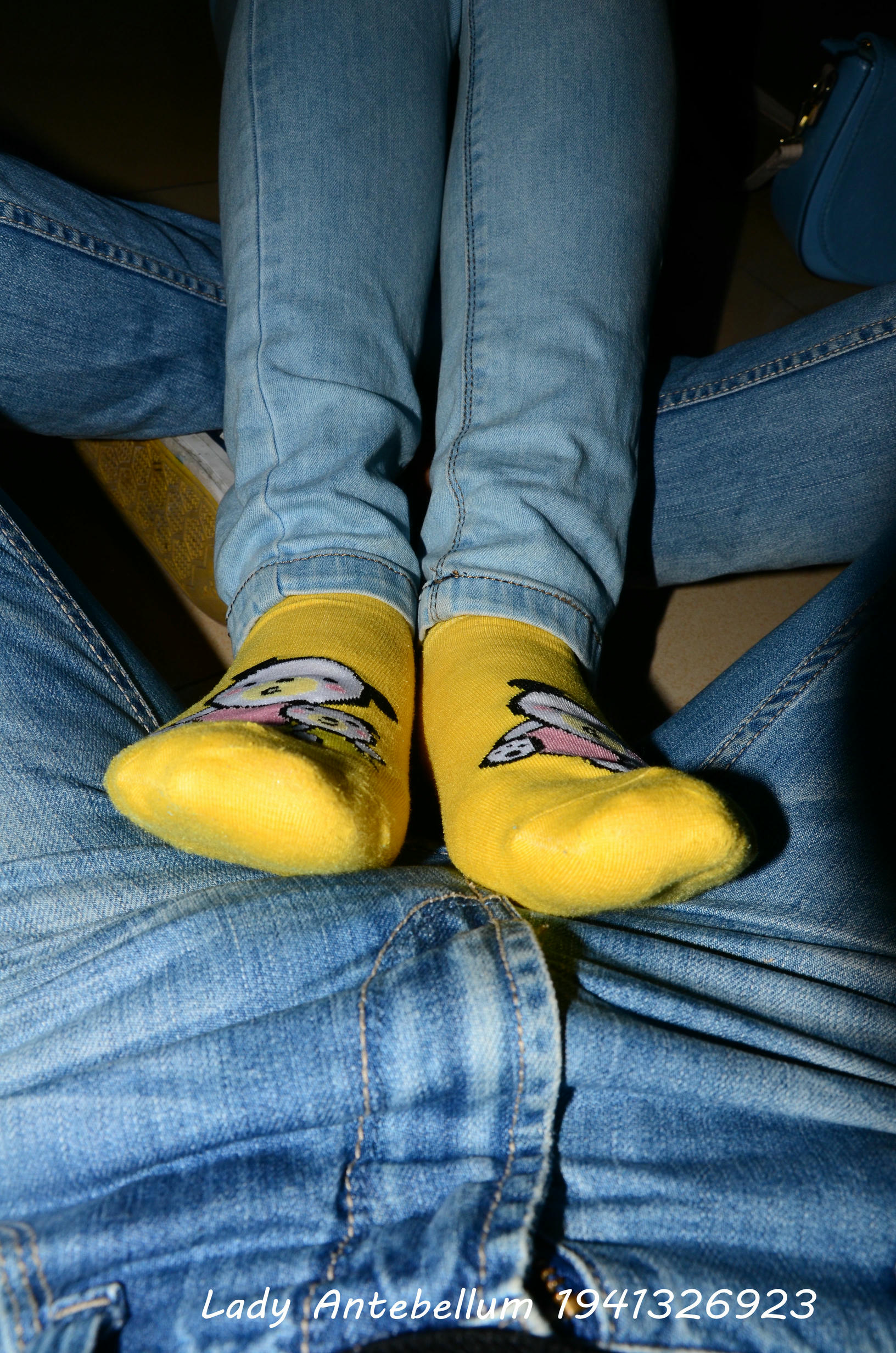 [战前女神] 恋足美腿棉袜女神级摄影套图 073 [71P-150MB]_第2集