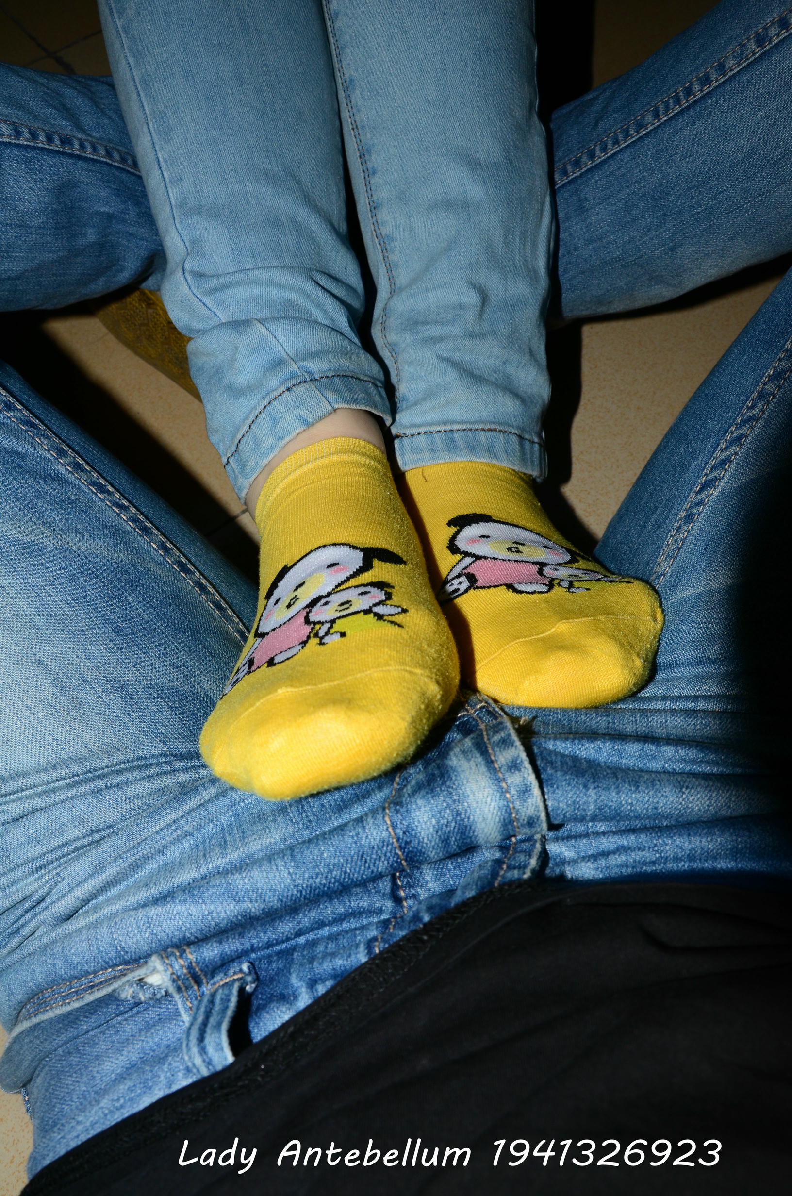 [战前女神] 恋足美腿棉袜女神级摄影套图 073 [71P-150MB]_第2集