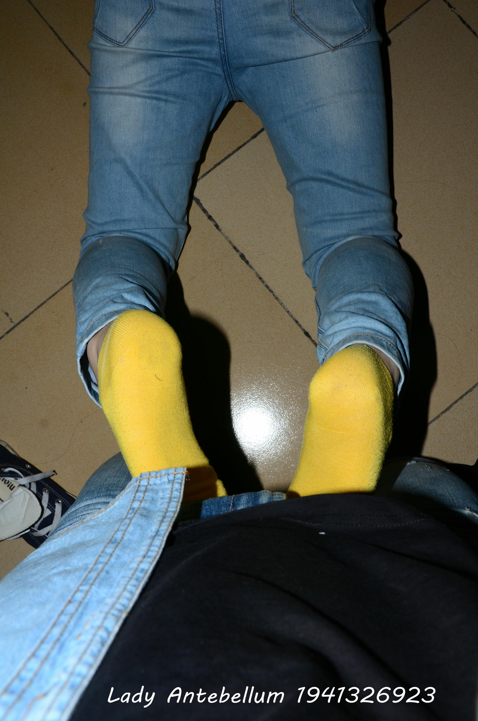 [战前女神] 恋足美腿棉袜女神级摄影套图 073 [71P-150MB]_第3集