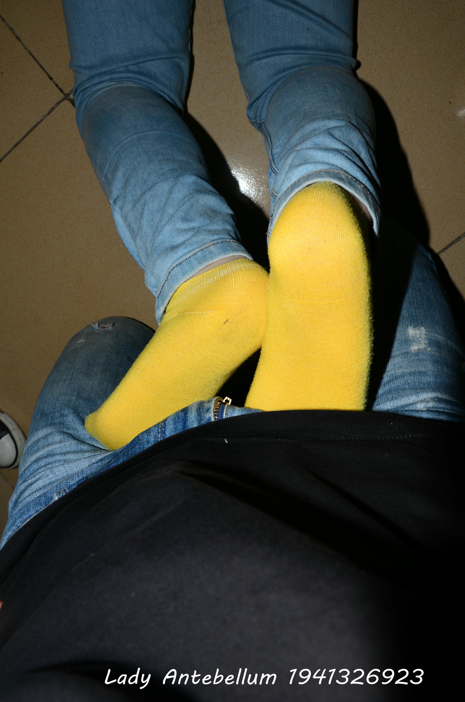 [战前女神] 恋足美腿棉袜女神级摄影套图 073 [71P-150MB]_第3集