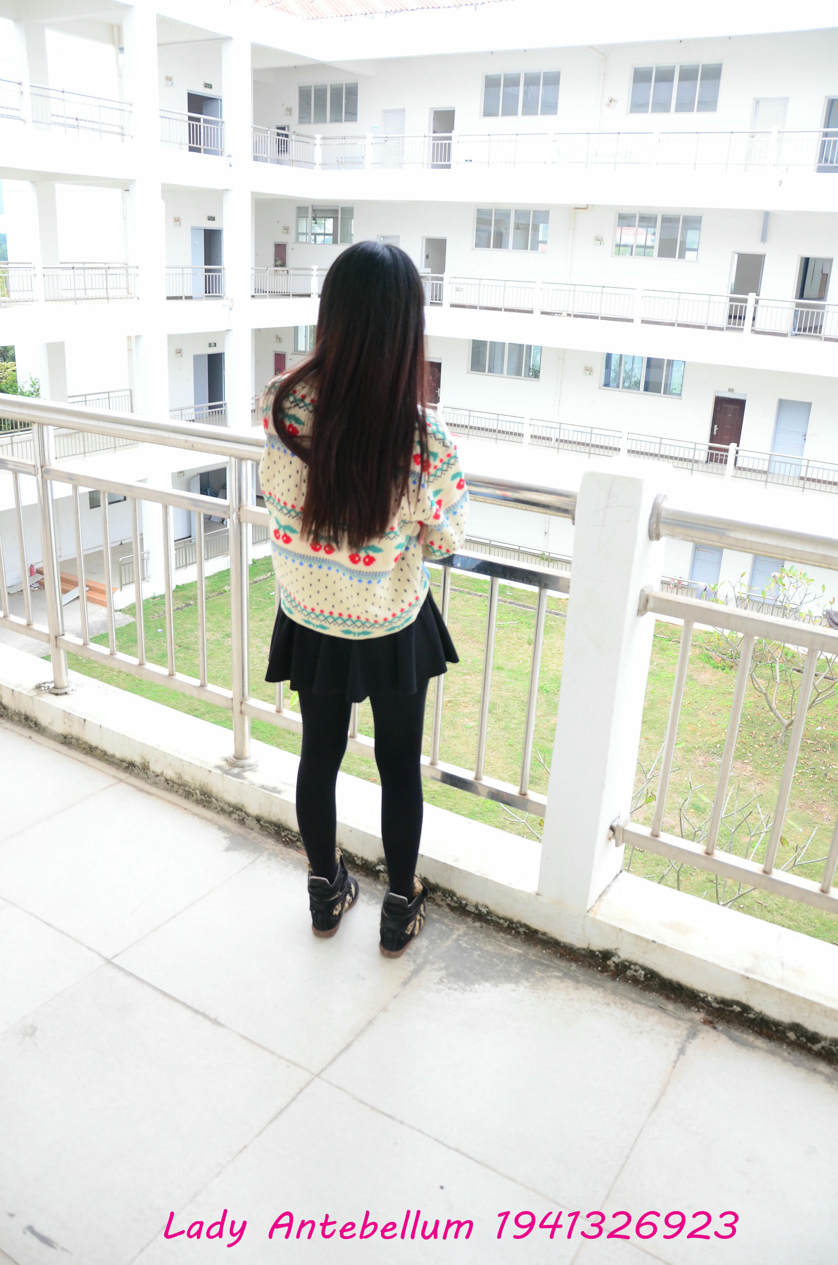 [战前女神] 恋足美腿棉袜女神级摄影套图 074 [89P-183MB]_第1集