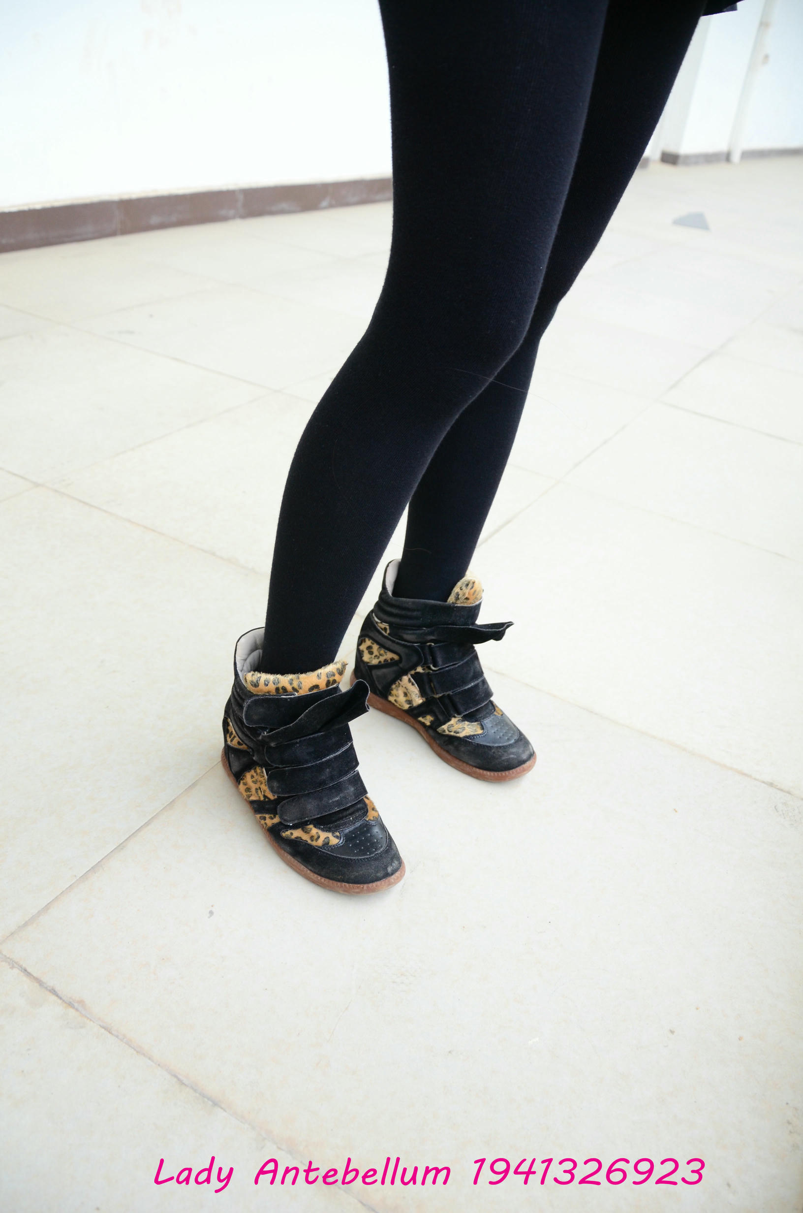 [战前女神] 恋足美腿棉袜女神级摄影套图 074 [89P-183MB]_第1集