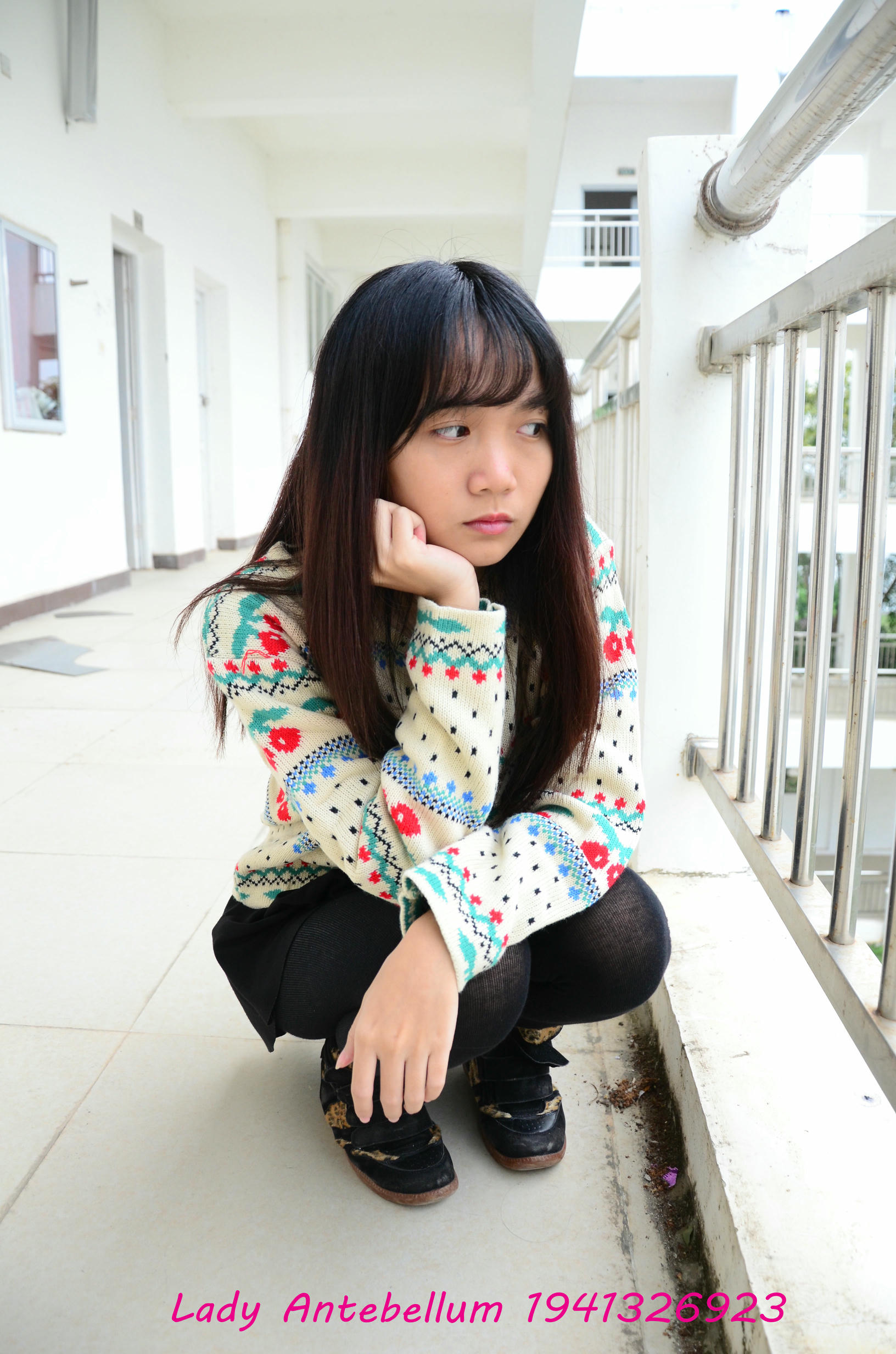 [战前女神] 恋足美腿棉袜女神级摄影套图 074 [89P-183MB]_第1集