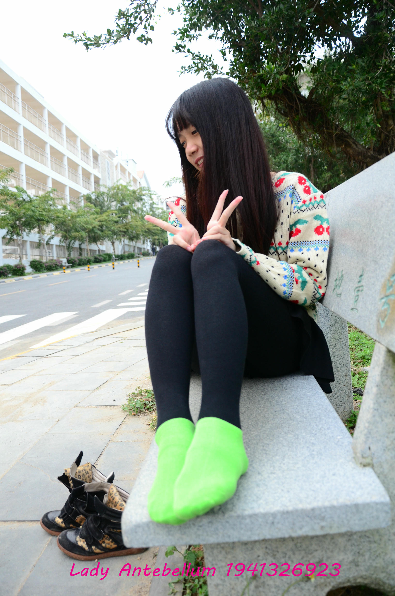 [战前女神] 恋足美腿棉袜女神级摄影套图 074 [89P-183MB]_第4集