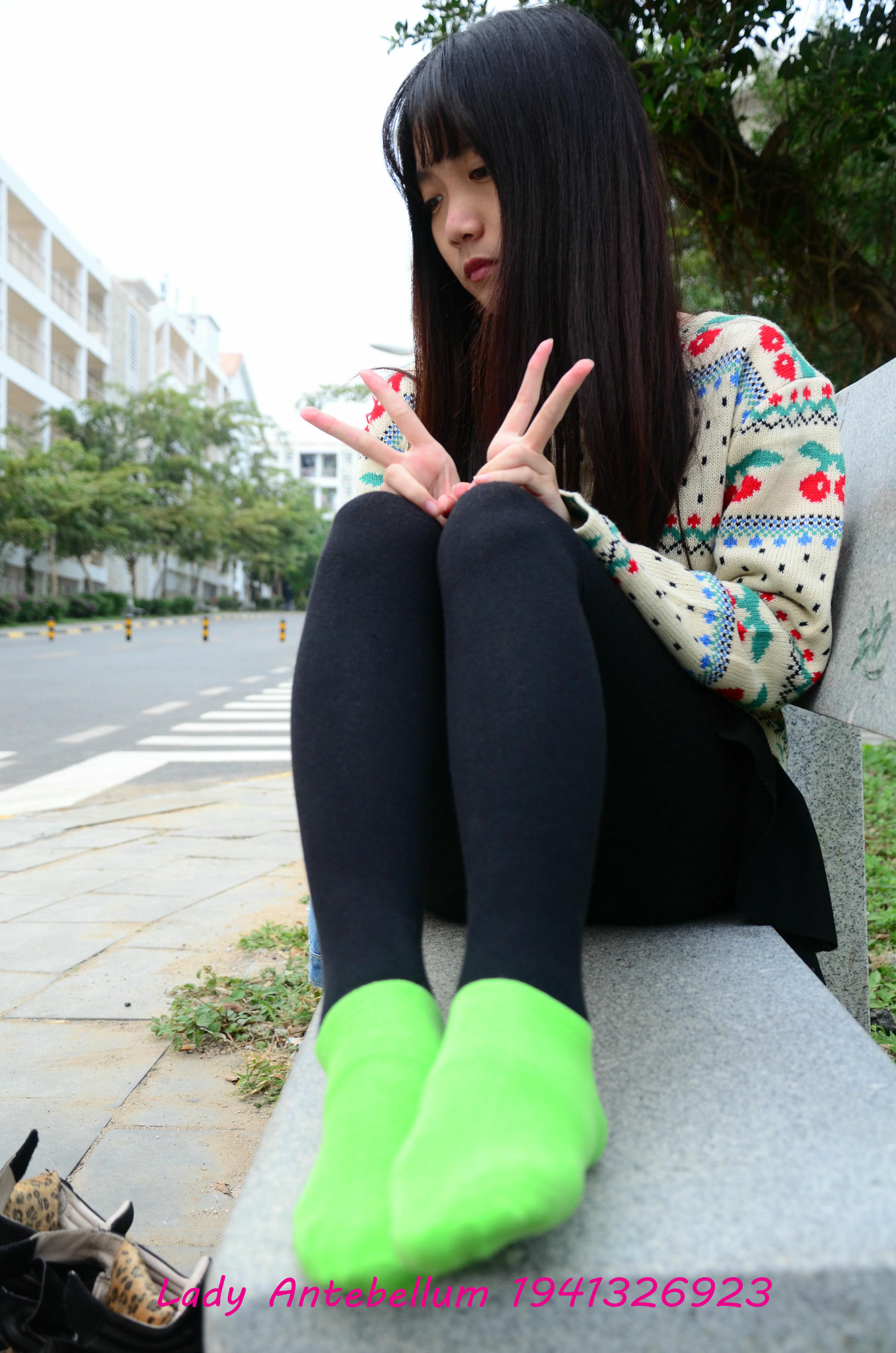 [战前女神] 恋足美腿棉袜女神级摄影套图 074 [89P-183MB]_第4集