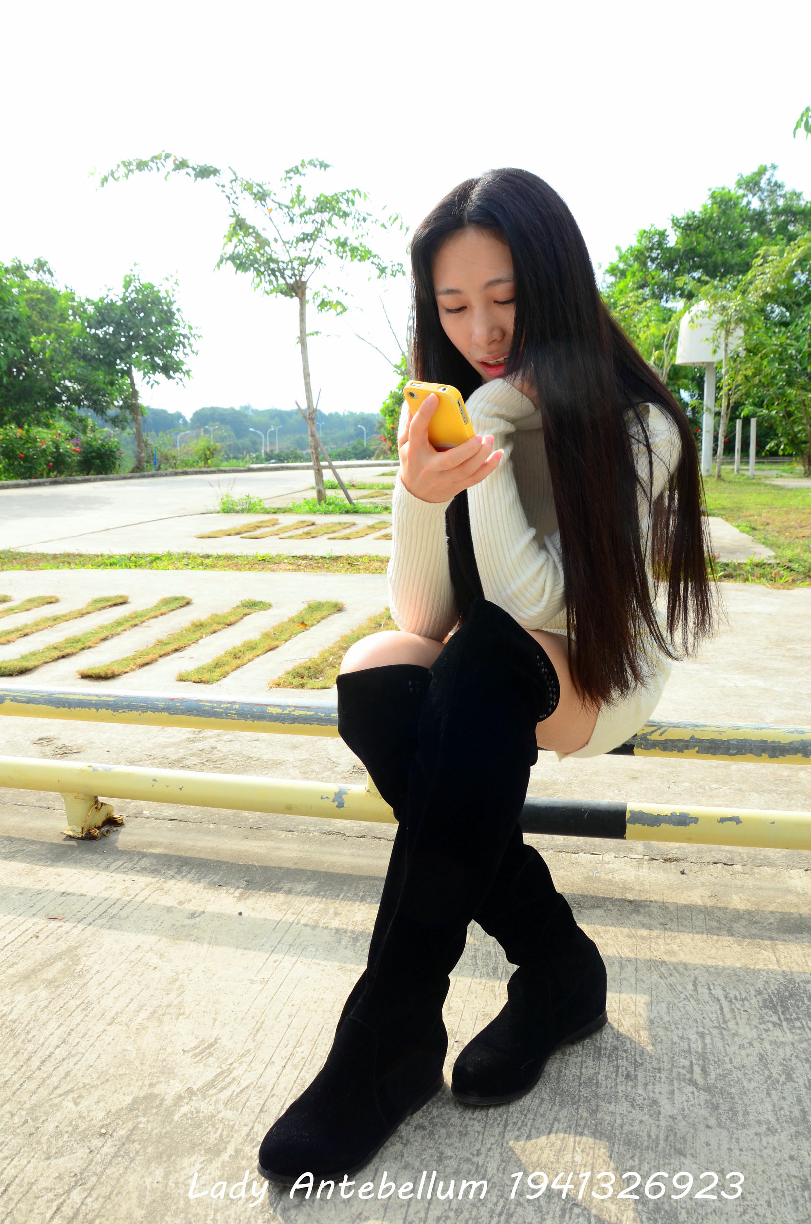 [战前女神] 恋足美腿棉袜女神级摄影套图 075 [109P-218MB]_第1集