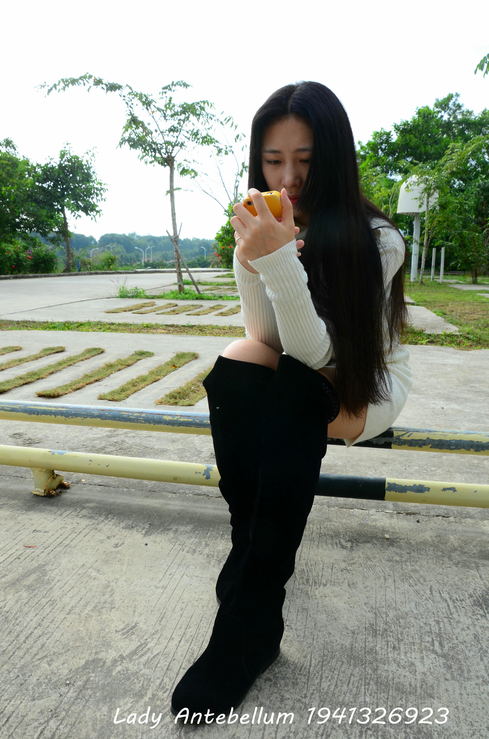 [战前女神] 恋足美腿棉袜女神级摄影套图 075 [109P-218MB]_第1集