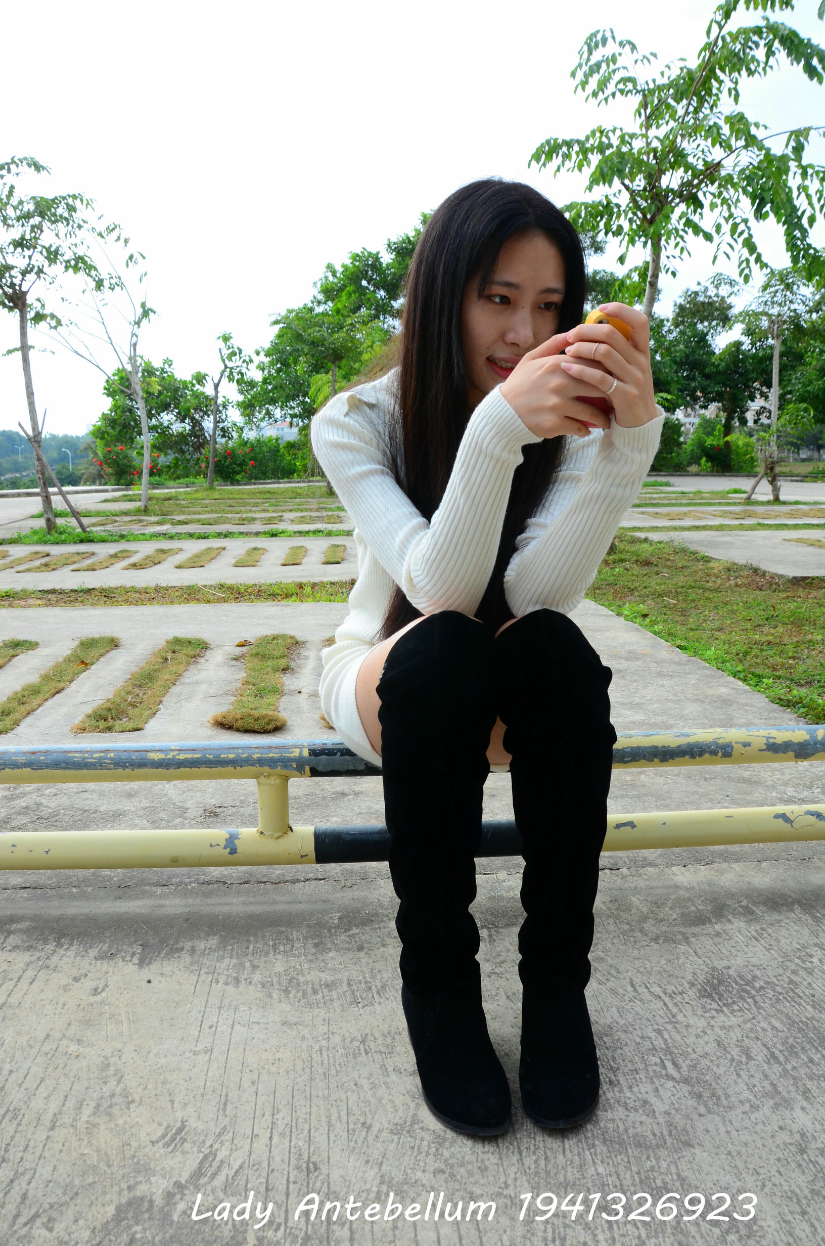 [战前女神] 恋足美腿棉袜女神级摄影套图 075 [109P-218MB]_第1集