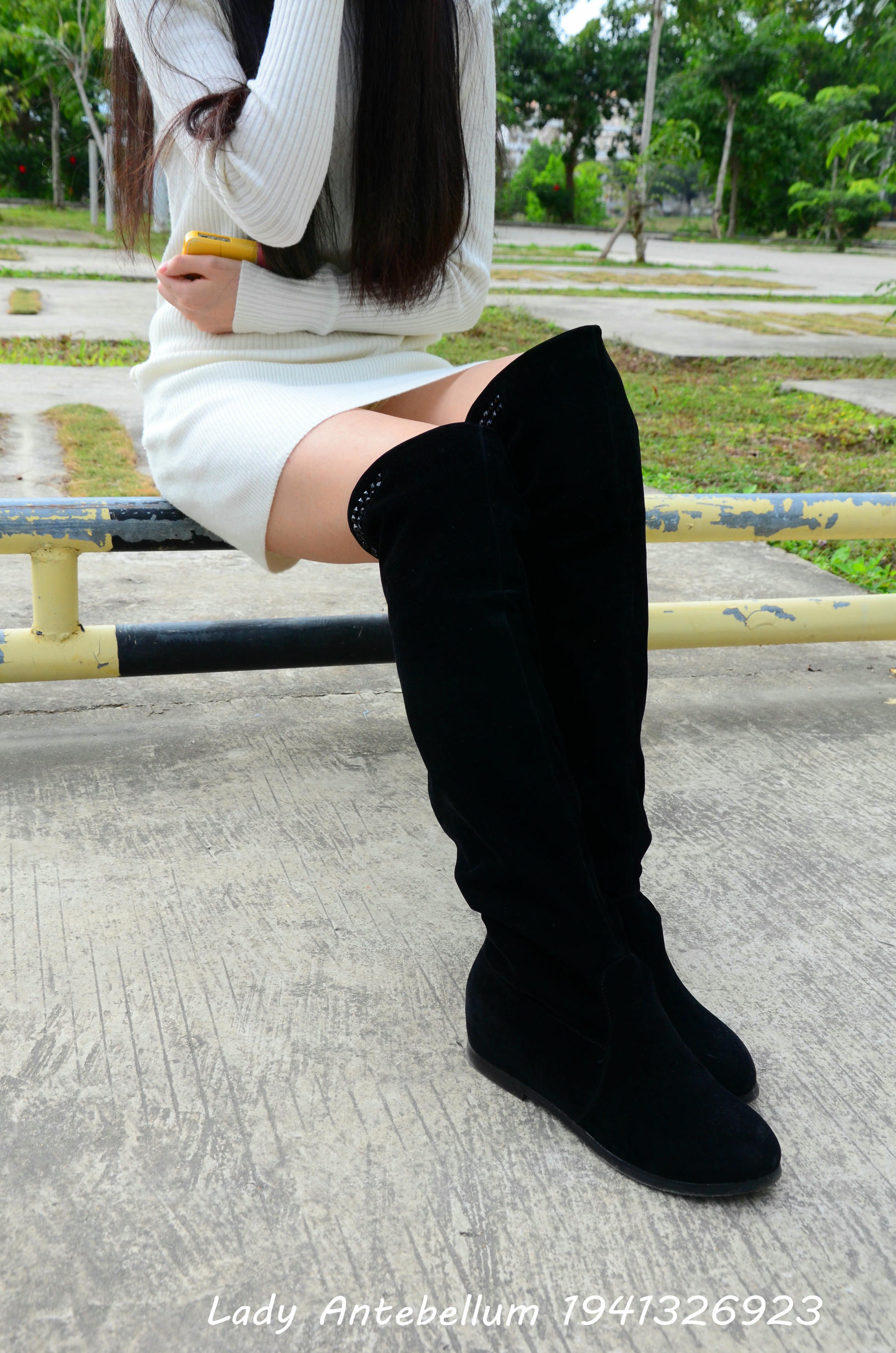 [战前女神] 恋足美腿棉袜女神级摄影套图 075 [109P-218MB]_第1集