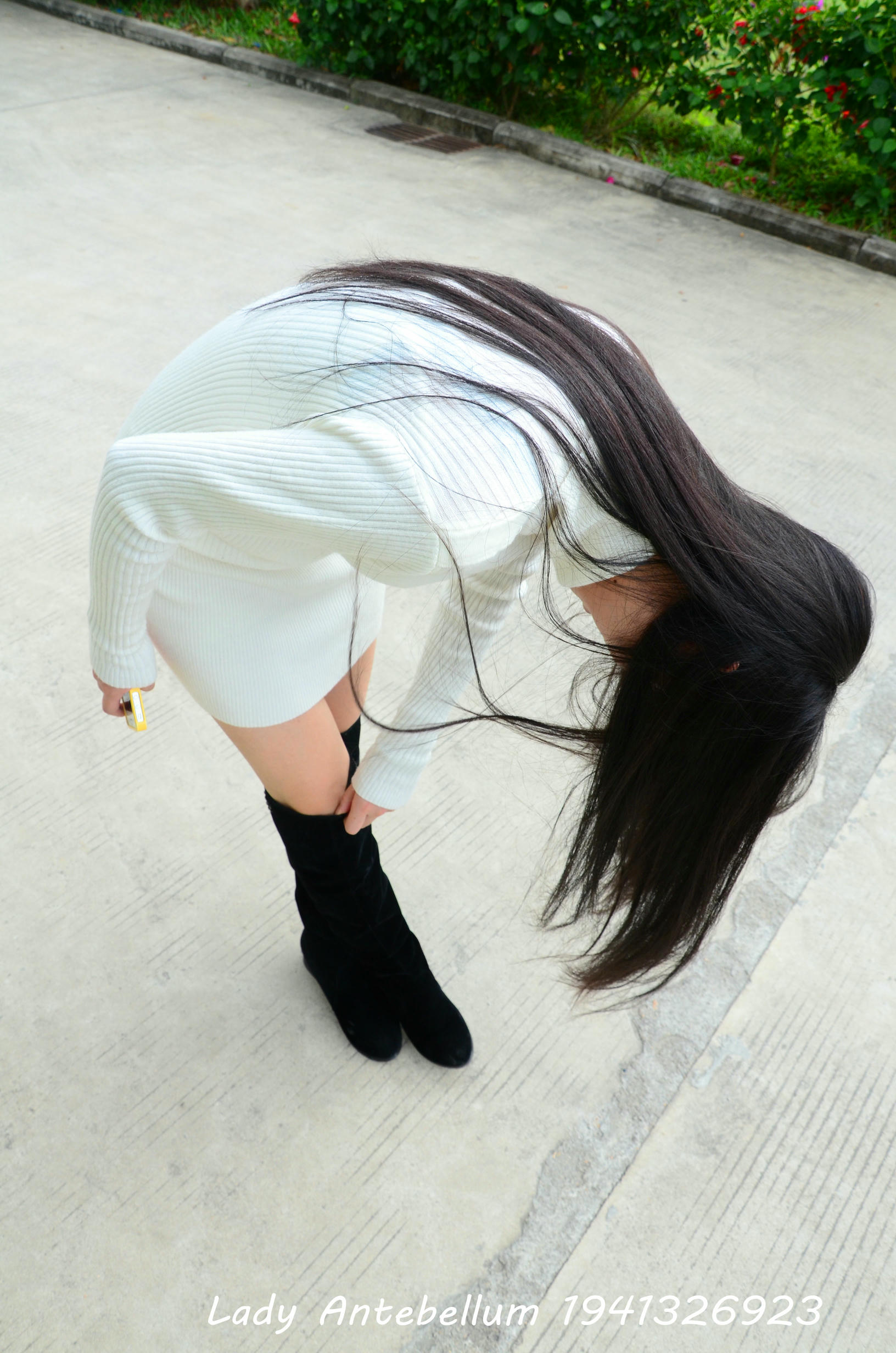 [战前女神] 恋足美腿棉袜女神级摄影套图 075 [109P-218MB]_第1集