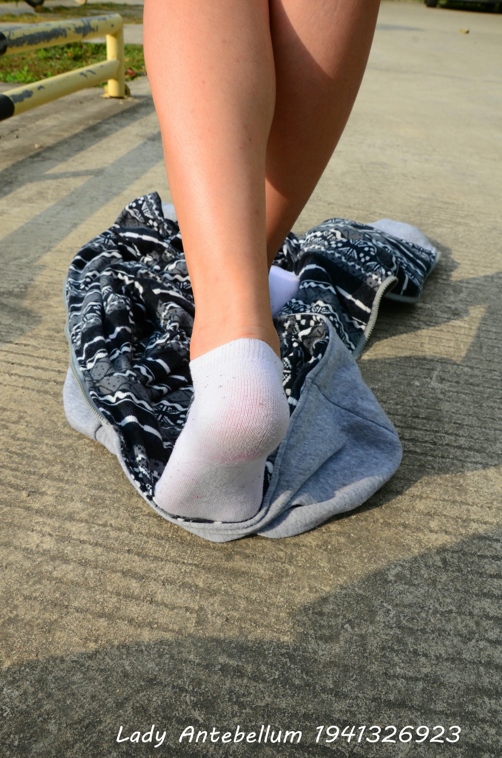 [战前女神] 恋足美腿棉袜女神级摄影套图 075 [109P-218MB]_第5集