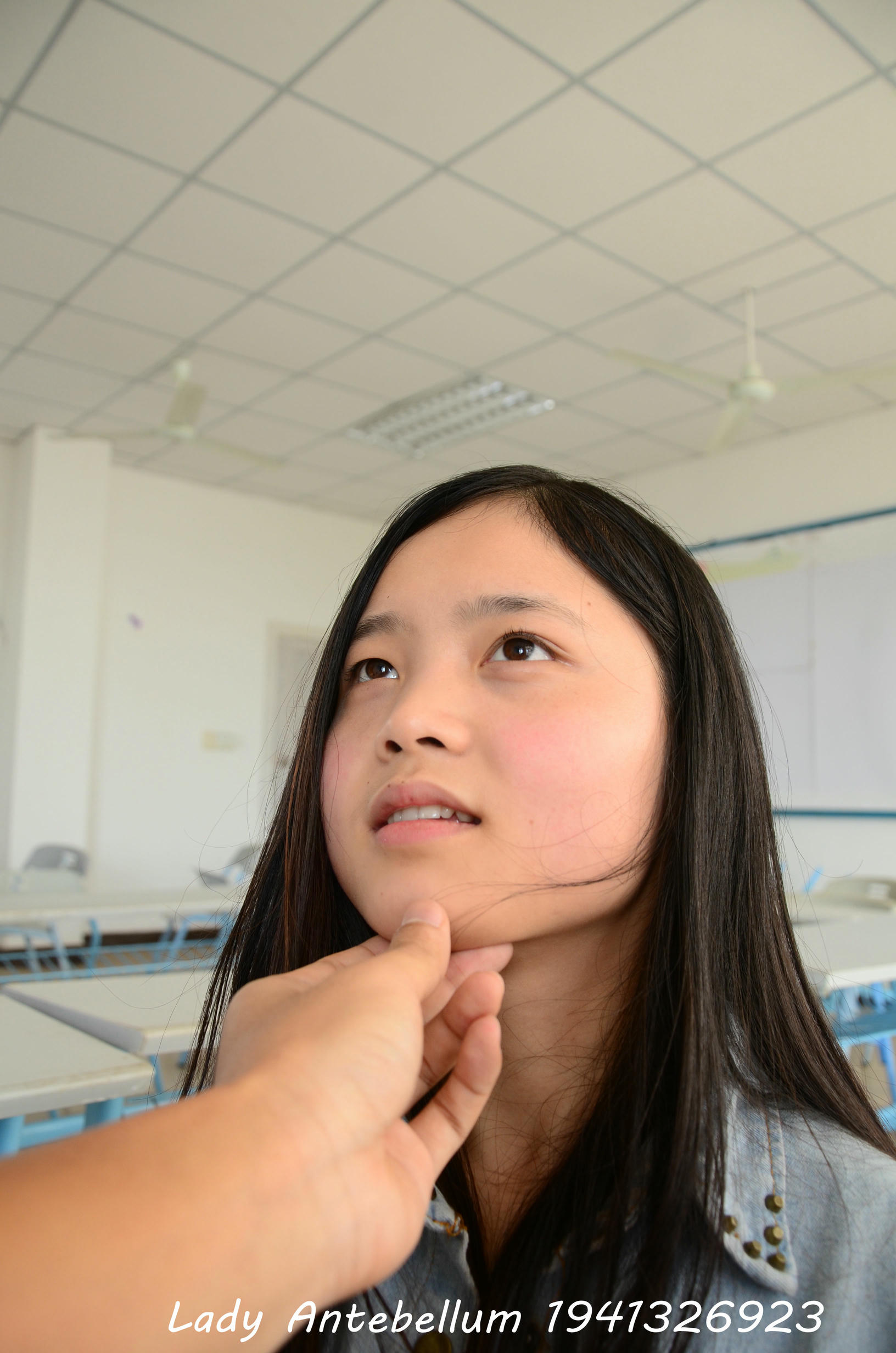 [战前女神] 恋足美腿棉袜女神级摄影套图 076 [52P-78MB]_第1集