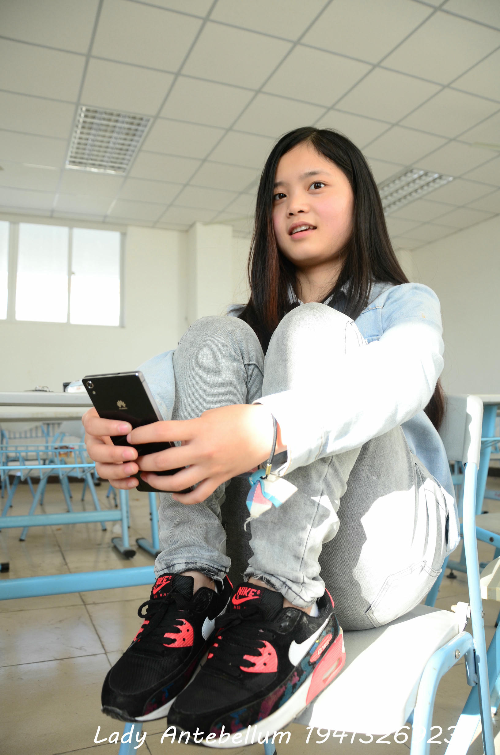 [战前女神] 恋足美腿棉袜女神级摄影套图 076 [52P-78MB]_第1集