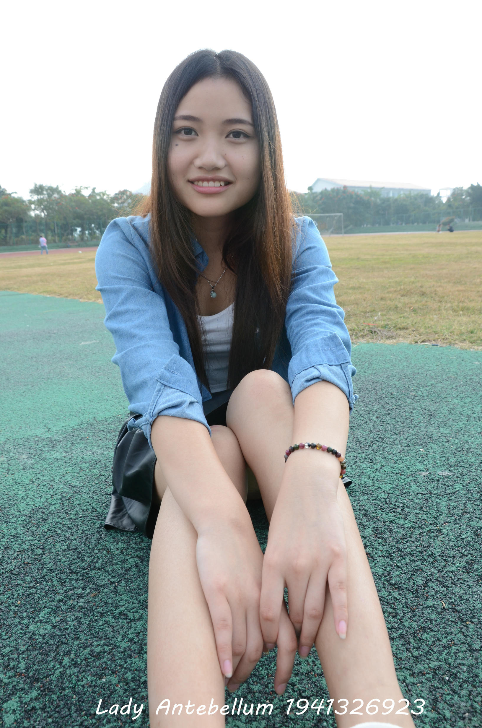 [战前女神] 恋足美腿棉袜女神级摄影套图 078 [122P-185MB]_第1集