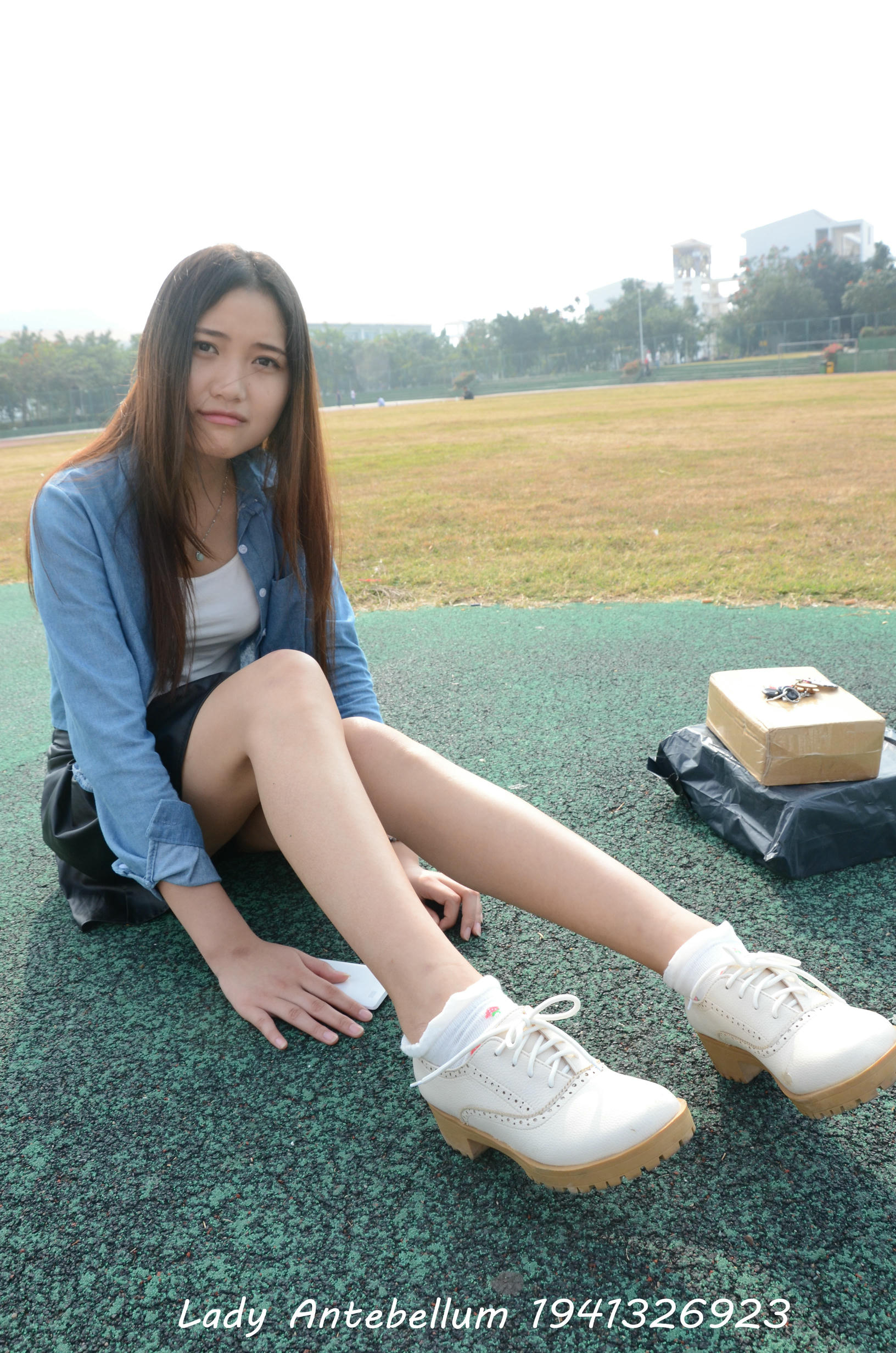 [战前女神] 恋足美腿棉袜女神级摄影套图 078 [122P-185MB]_第1集