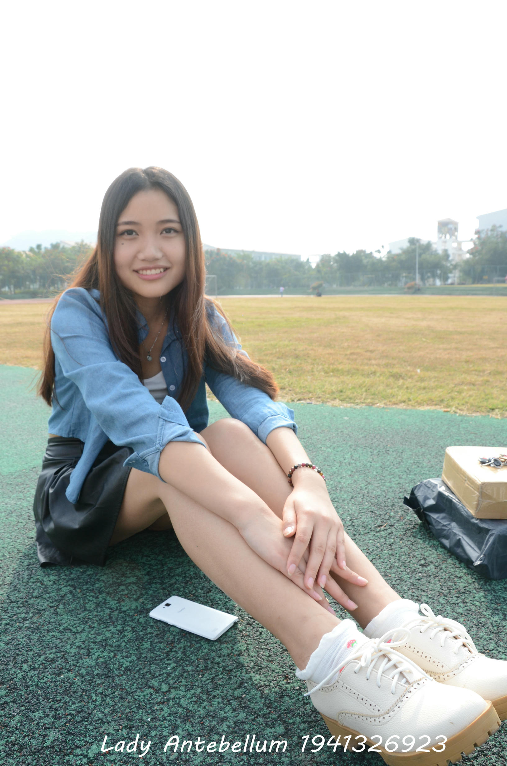 [战前女神] 恋足美腿棉袜女神级摄影套图 078 [122P-185MB]_第1集